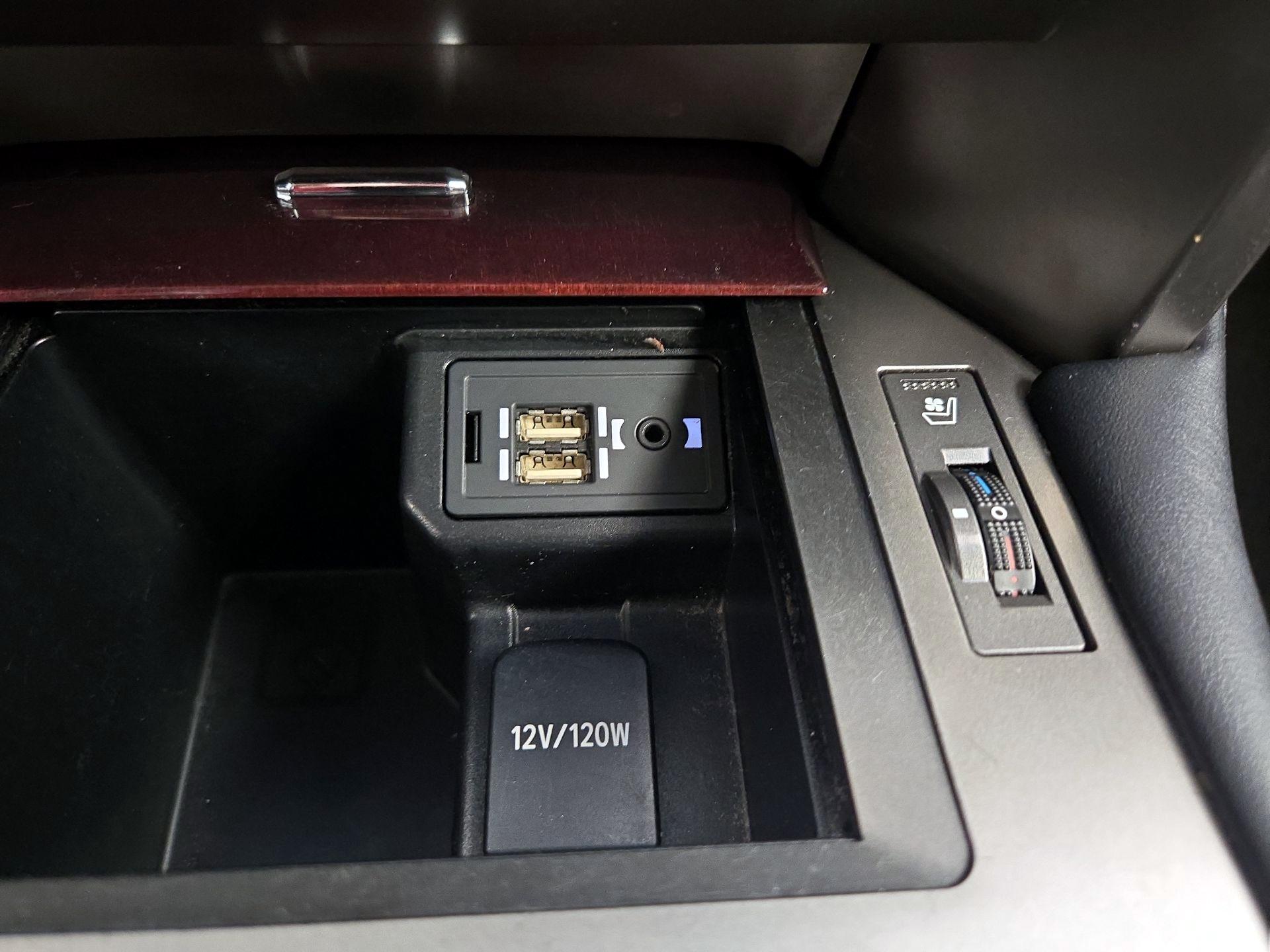 Thumbnail: 2016 Lexus GX - 19