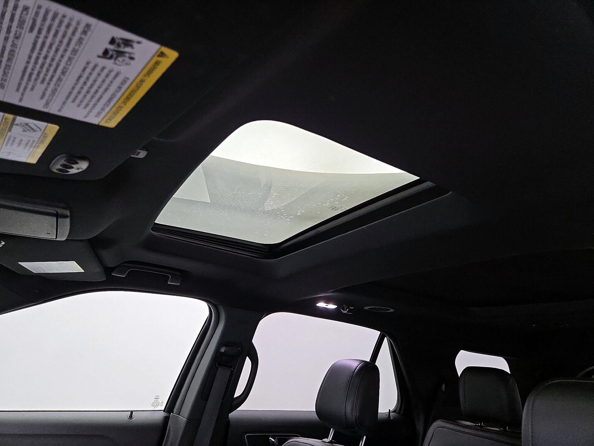 Thumbnail: 2018 Ford Explorer - 20