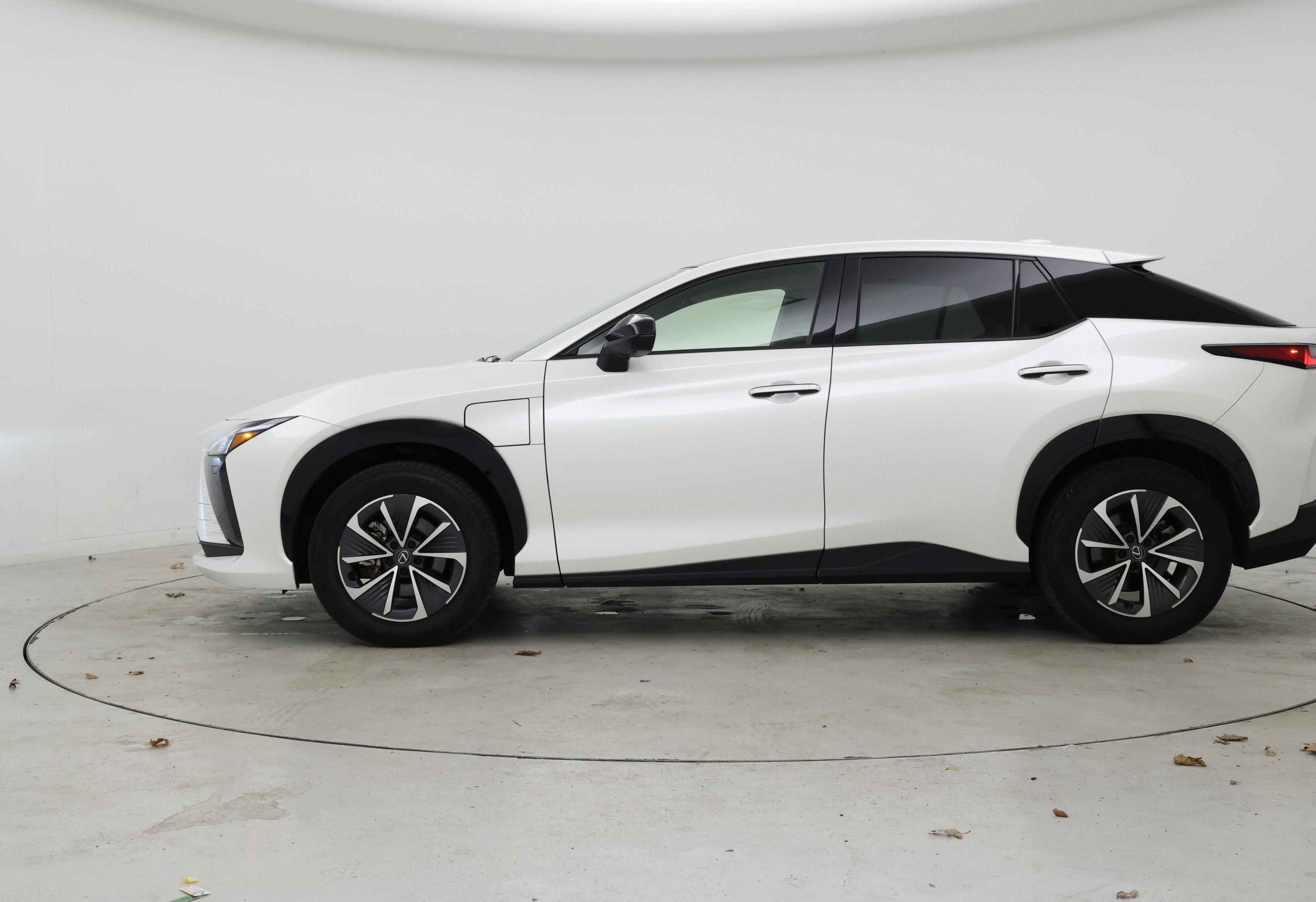 Thumbnail: 2024 Lexus RZ - 3