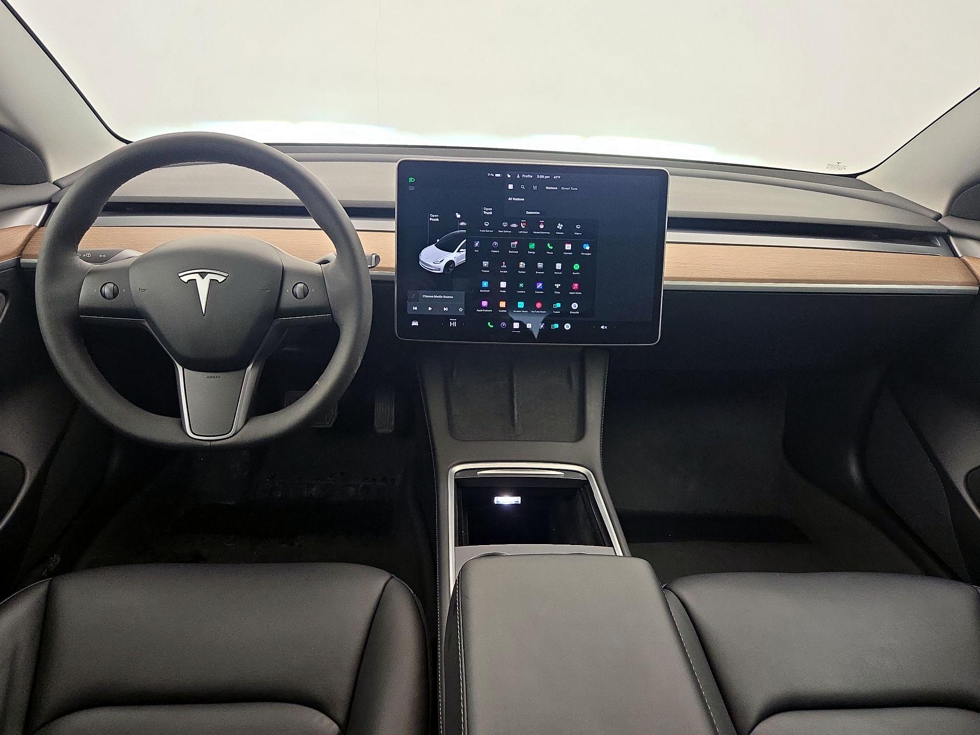 Thumbnail: 2021 Tesla Model 3 - 9