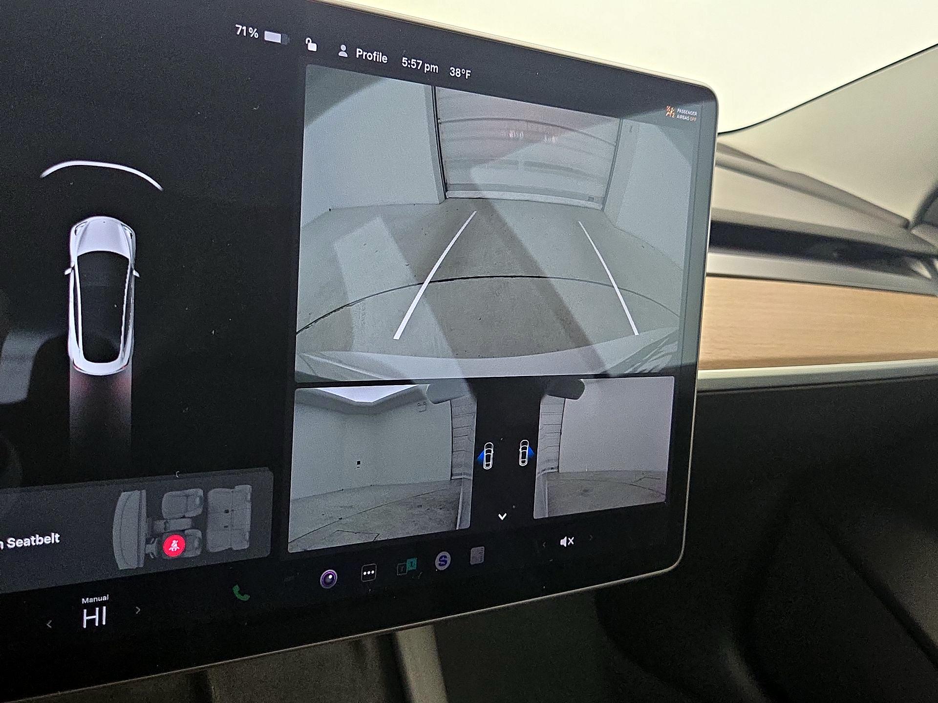 Thumbnail: 2021 Tesla Model 3 - 14