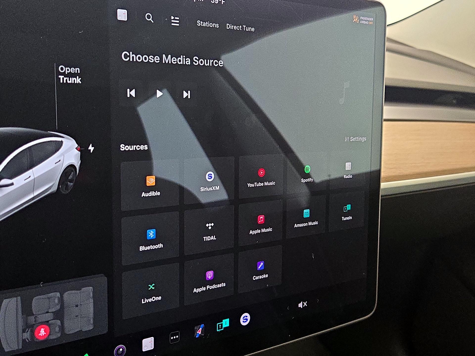 Thumbnail: 2021 Tesla Model 3 - 15