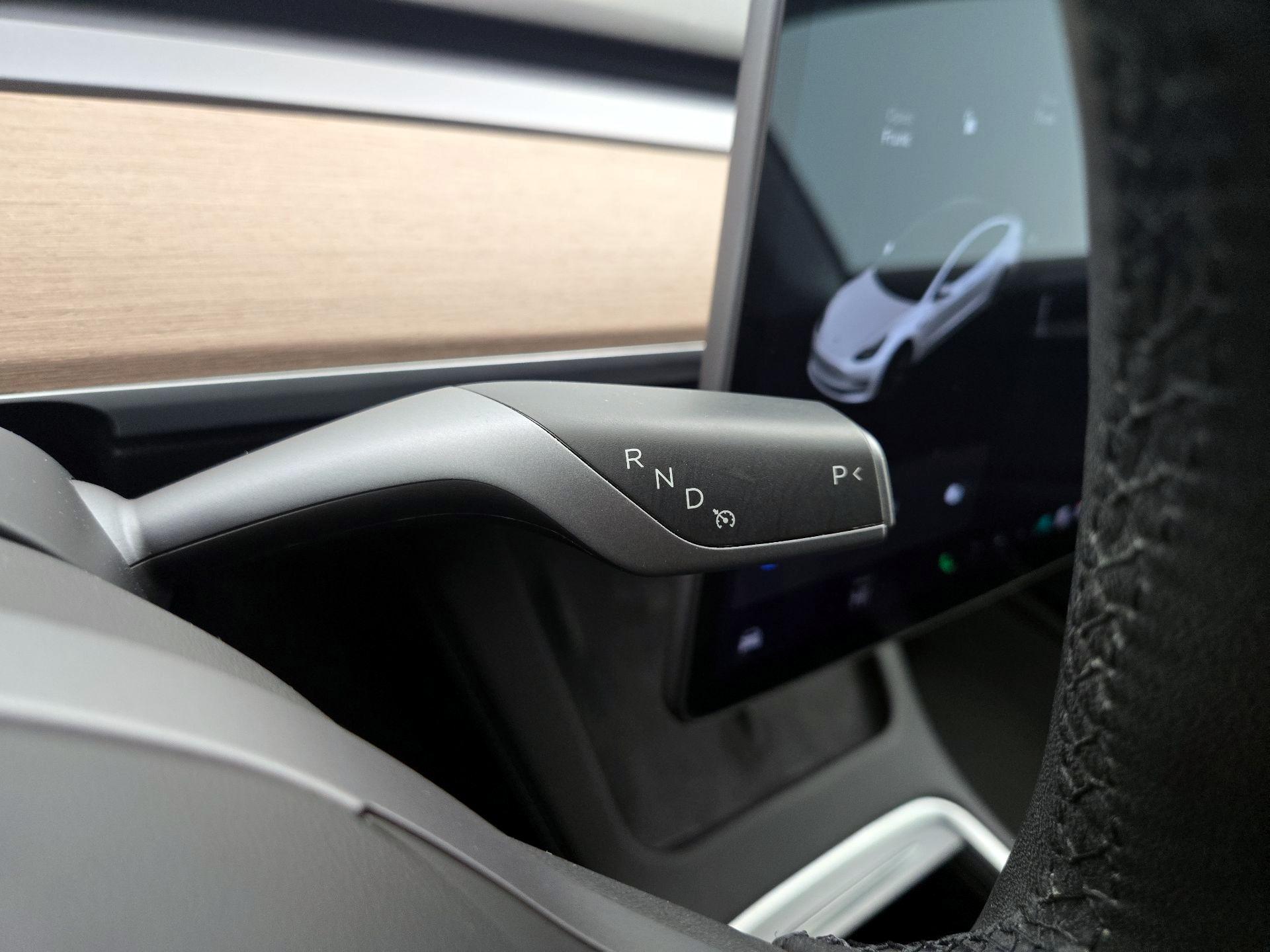 Thumbnail: 2021 Tesla Model 3 - 17