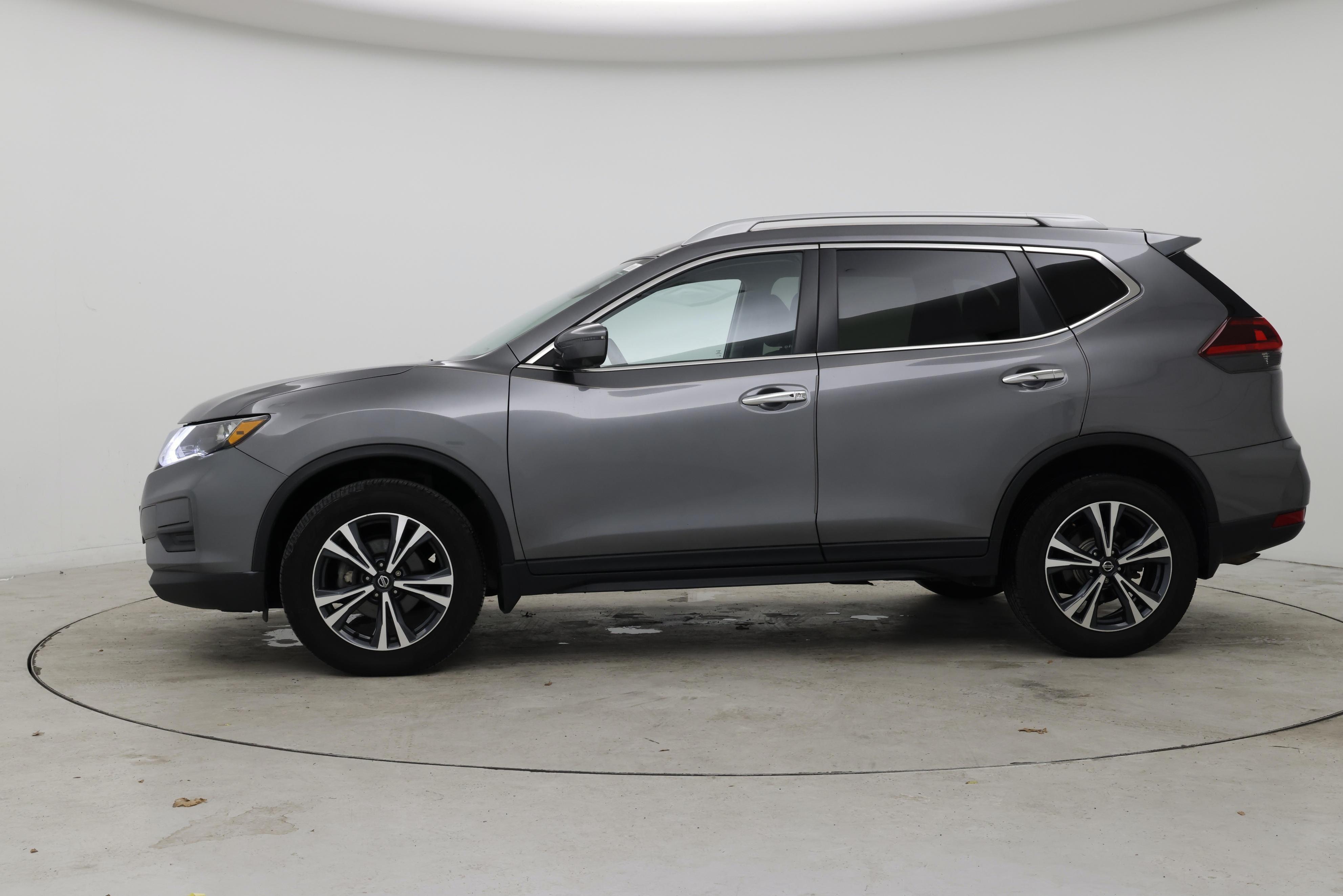 Thumbnail: 2019 Nissan Rogue - 3