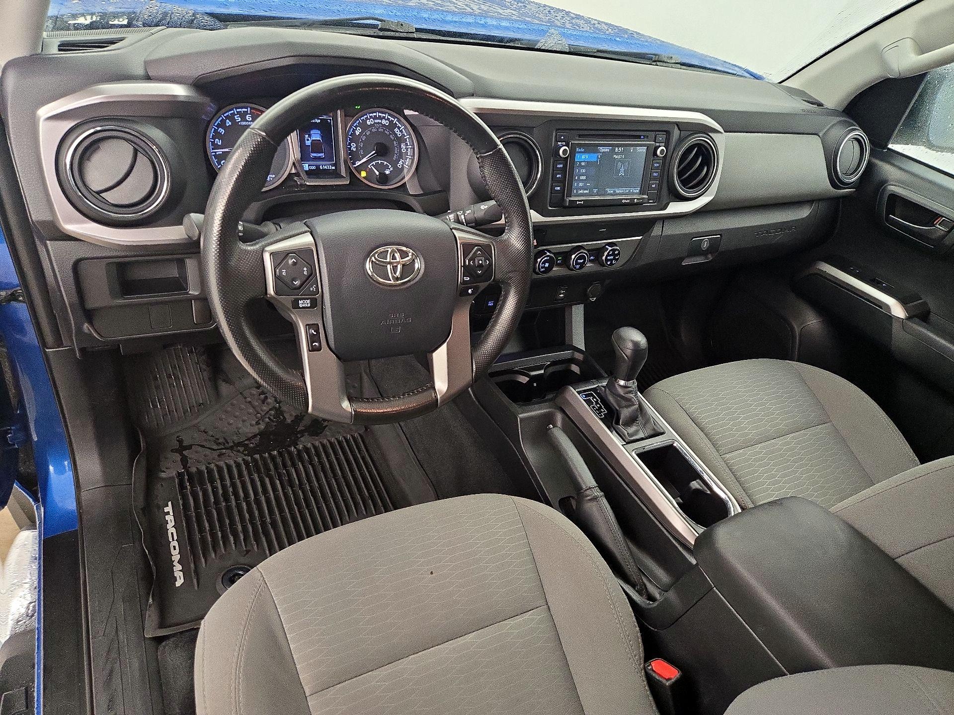 Thumbnail: 2017 Toyota Tacoma - 9