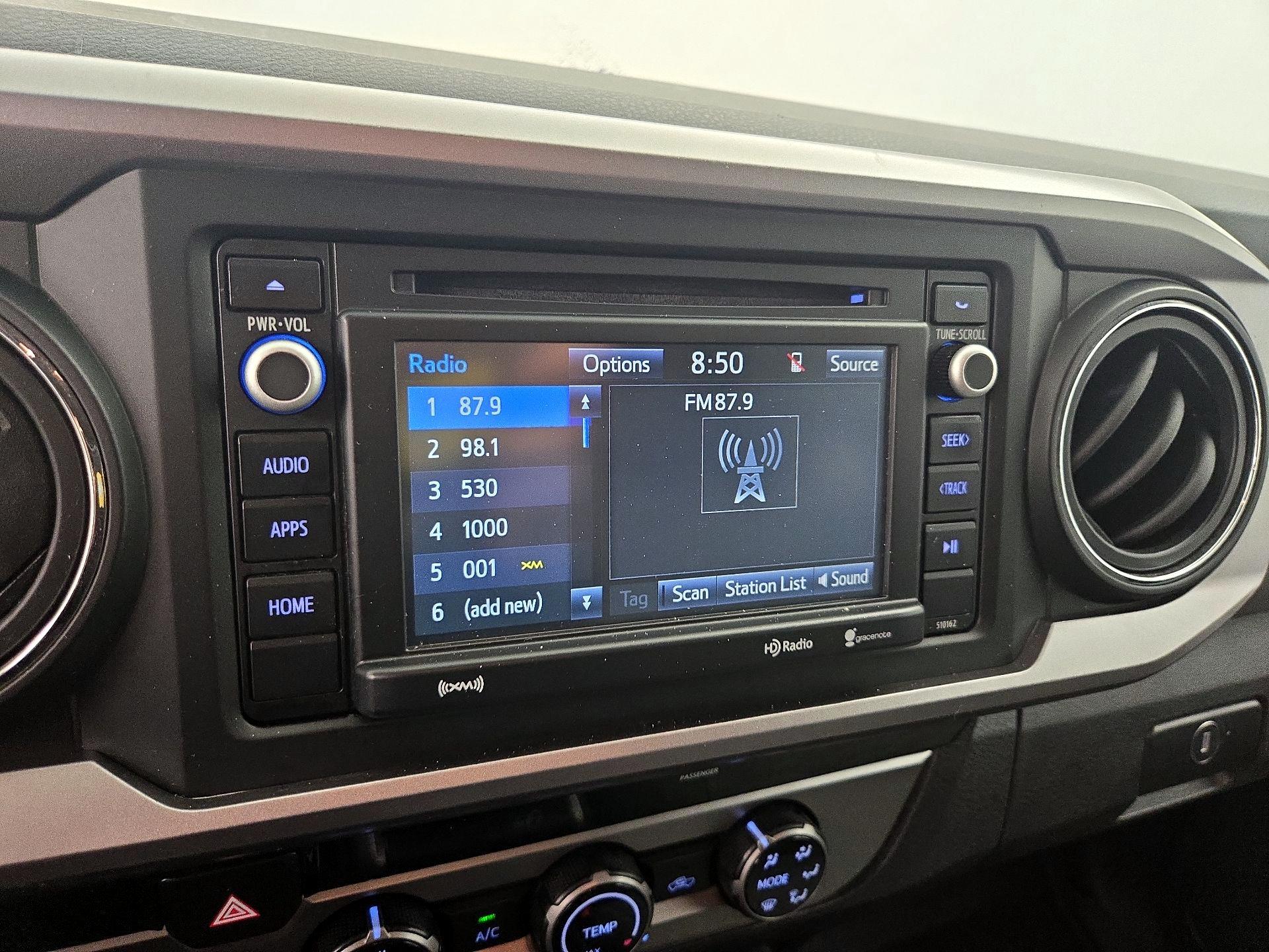 Thumbnail: 2017 Toyota Tacoma - 15