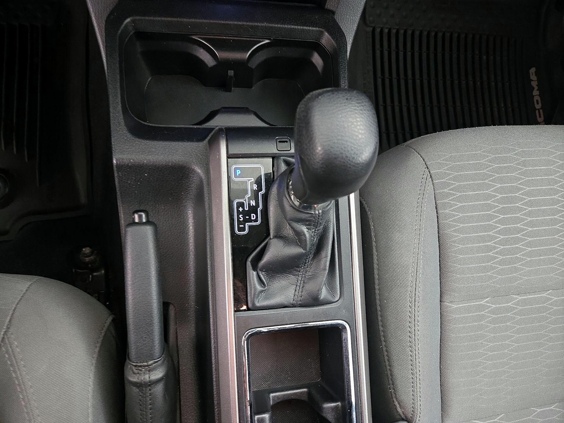 Thumbnail: 2017 Toyota Tacoma - 17