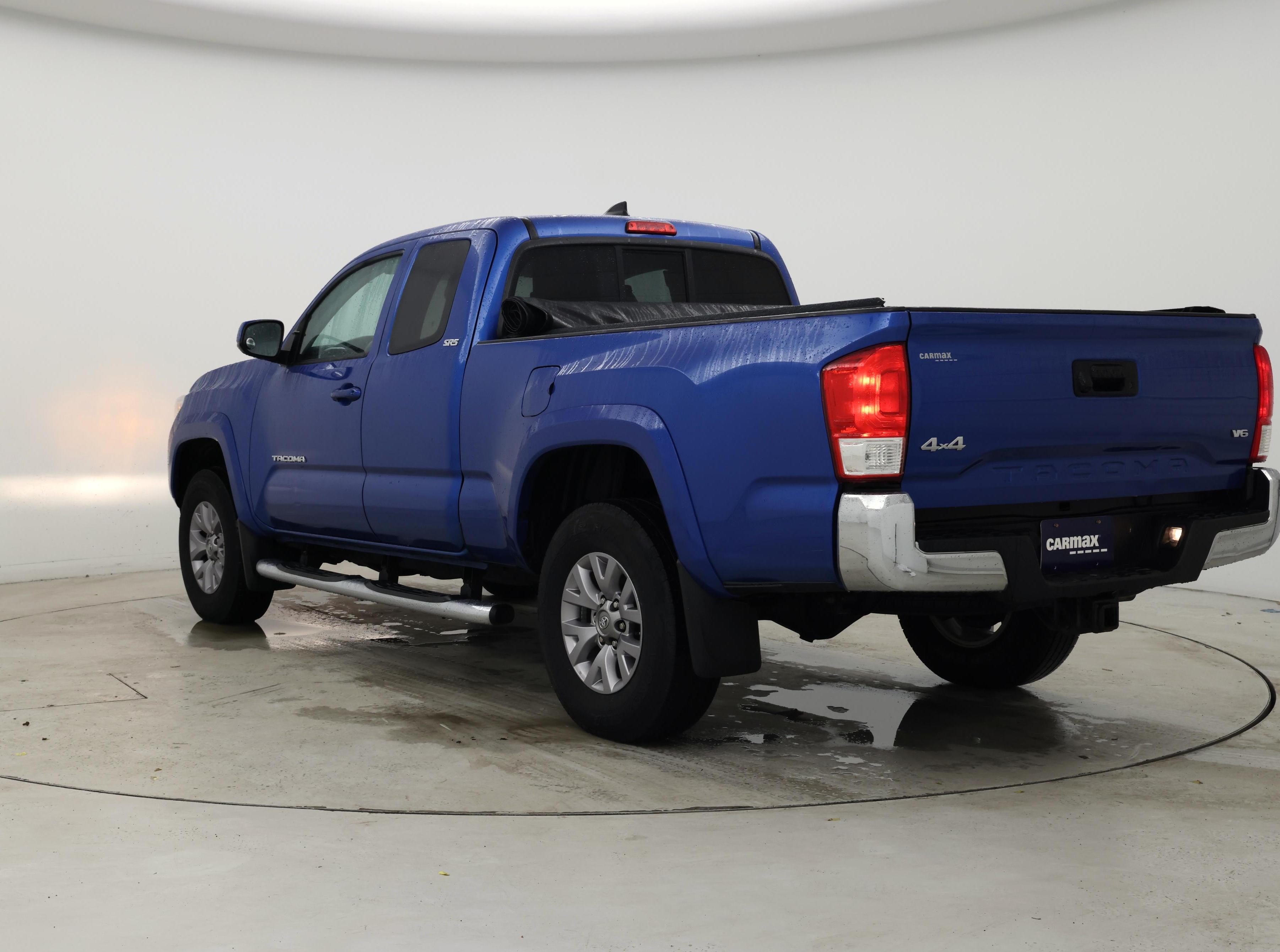 Thumbnail: 2017 Toyota Tacoma - 2