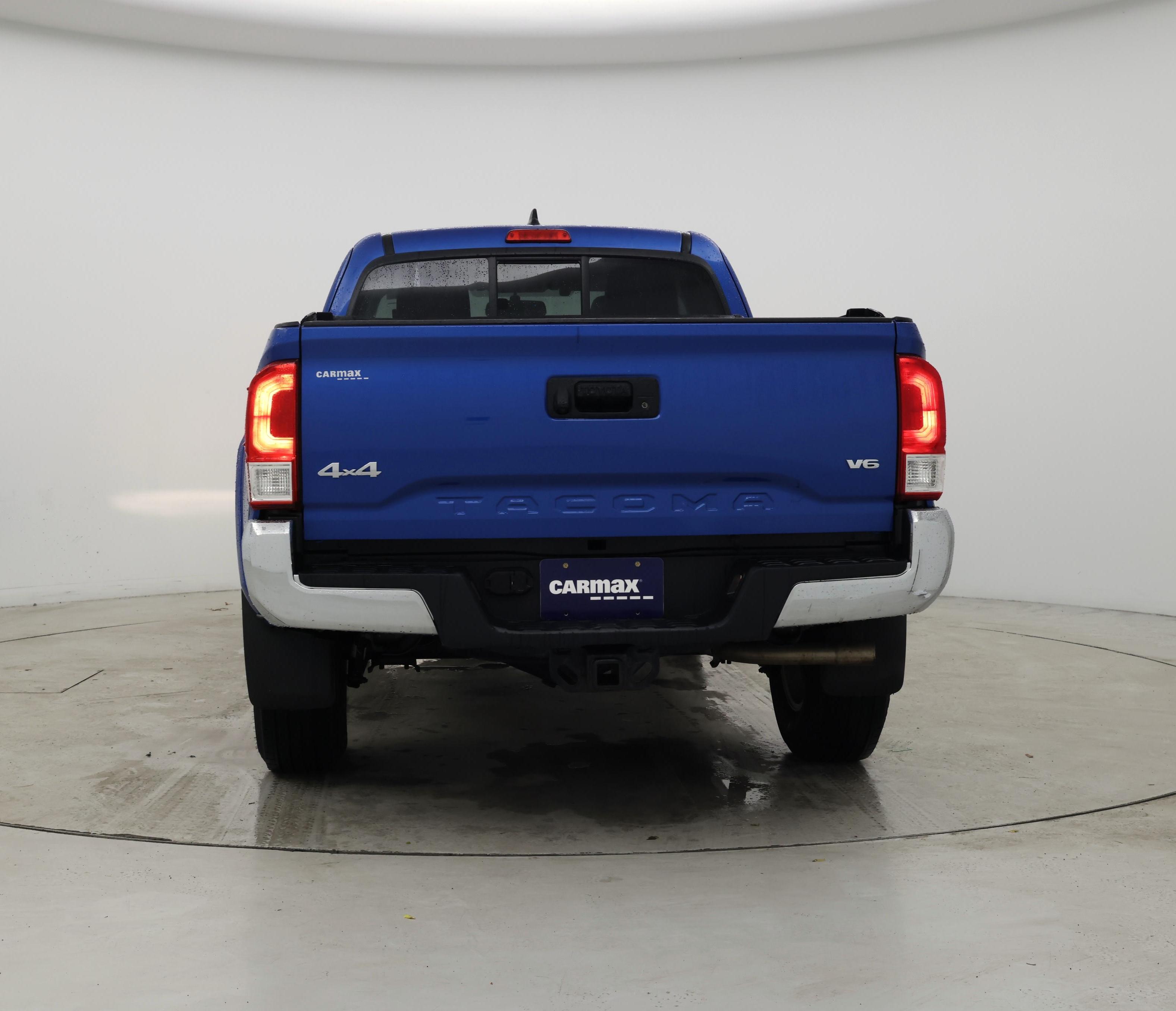 Thumbnail: 2017 Toyota Tacoma - 6