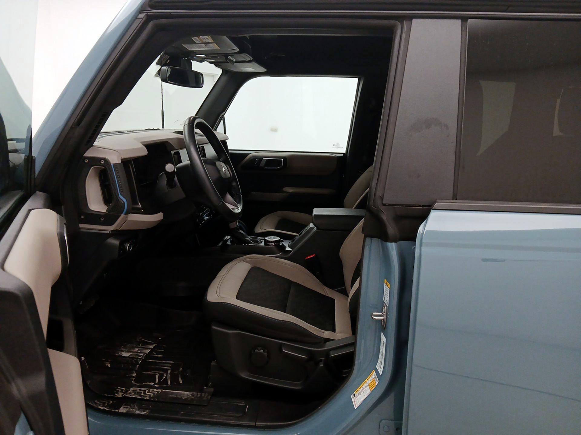 Thumbnail: 2023 Ford Bronco - 11