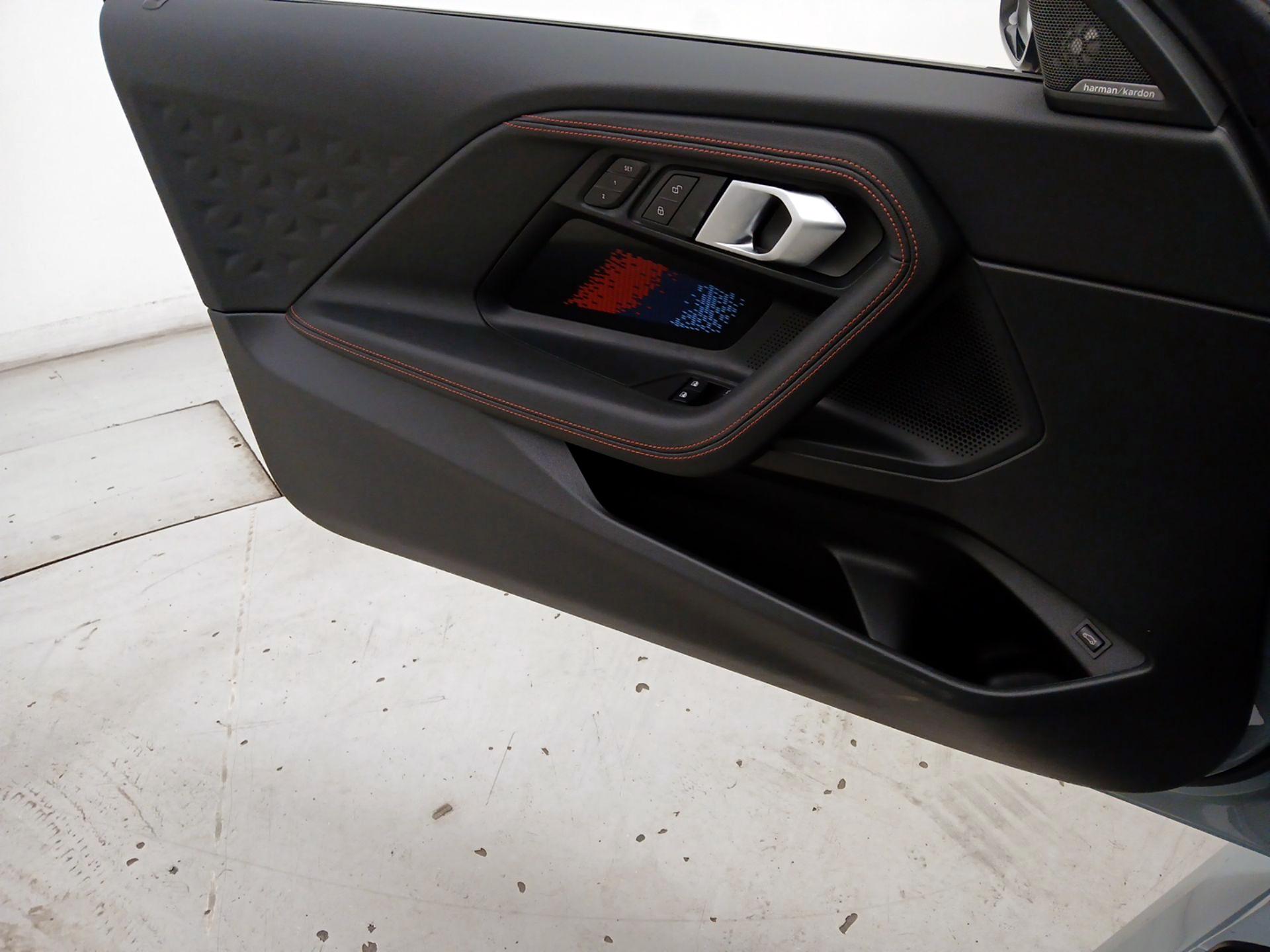 Thumbnail: 2025 BMW M2 - 12