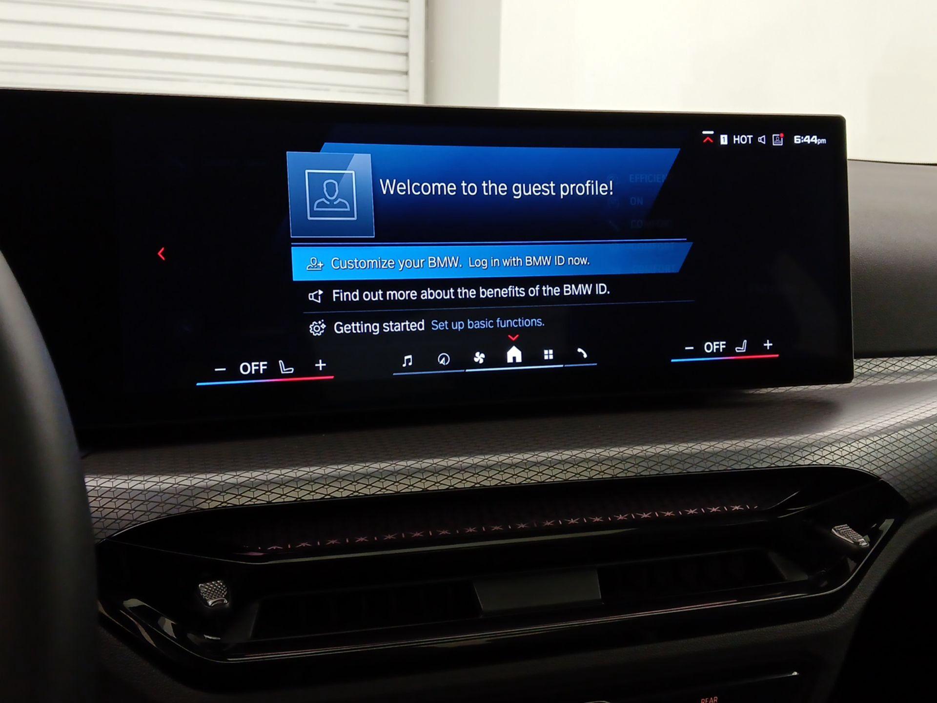 Thumbnail: 2025 BMW M2 - 17