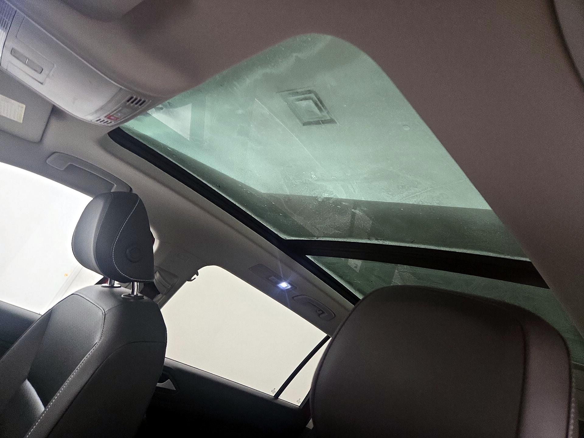 Thumbnail: 2021 Volkswagen Tiguan - 19