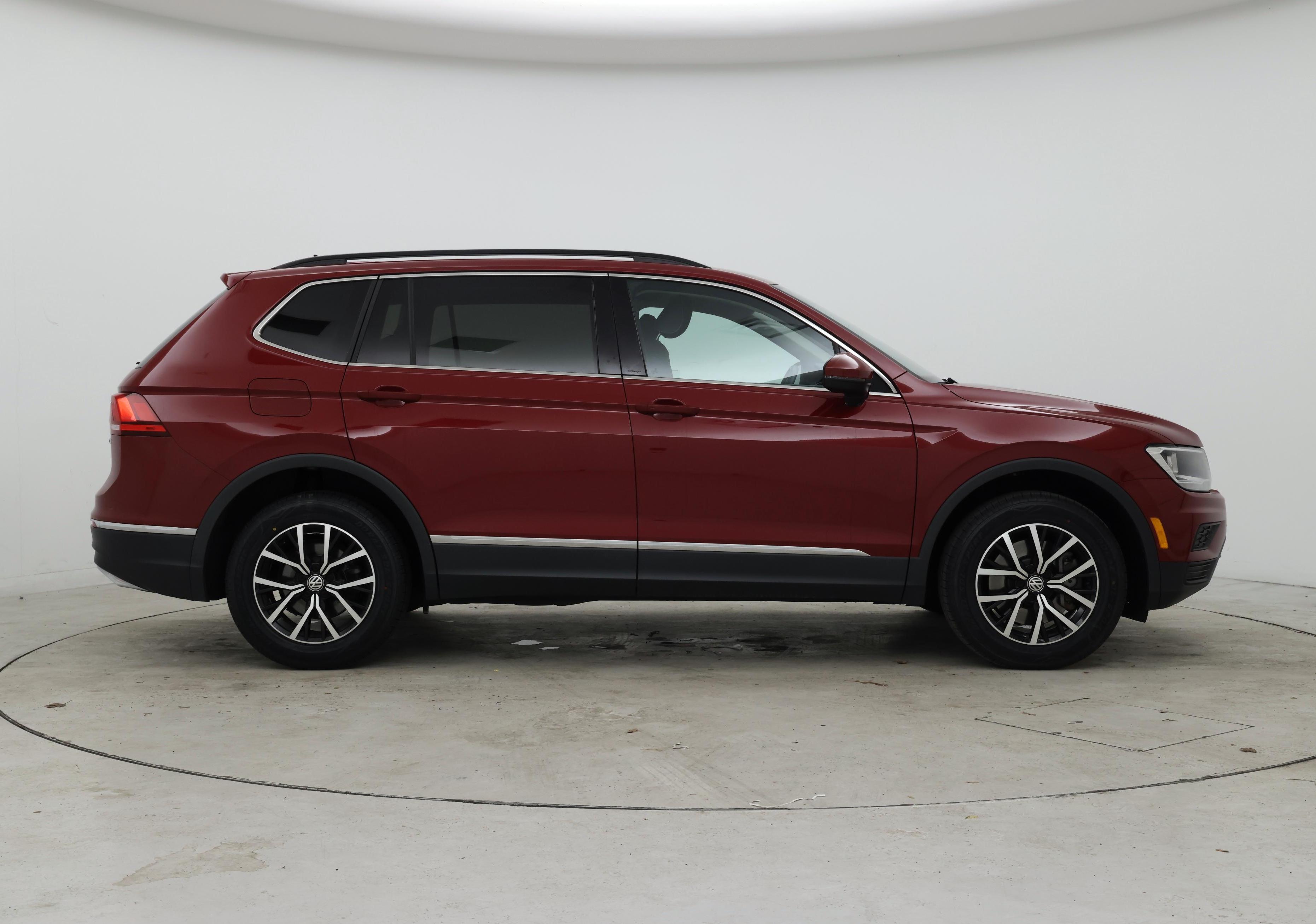 Thumbnail: 2021 Volkswagen Tiguan - 7
