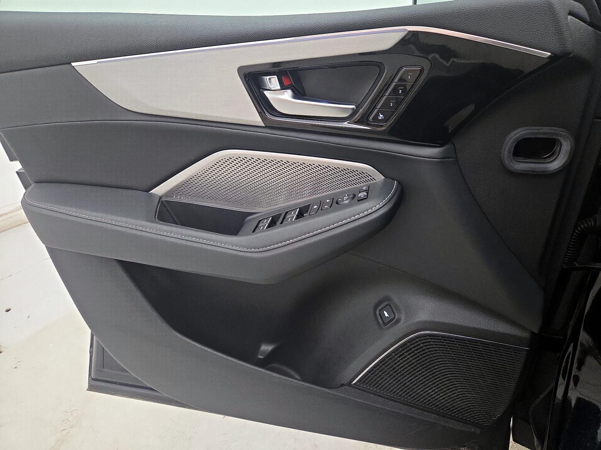 Thumbnail: 2024 Acura MDX - 12