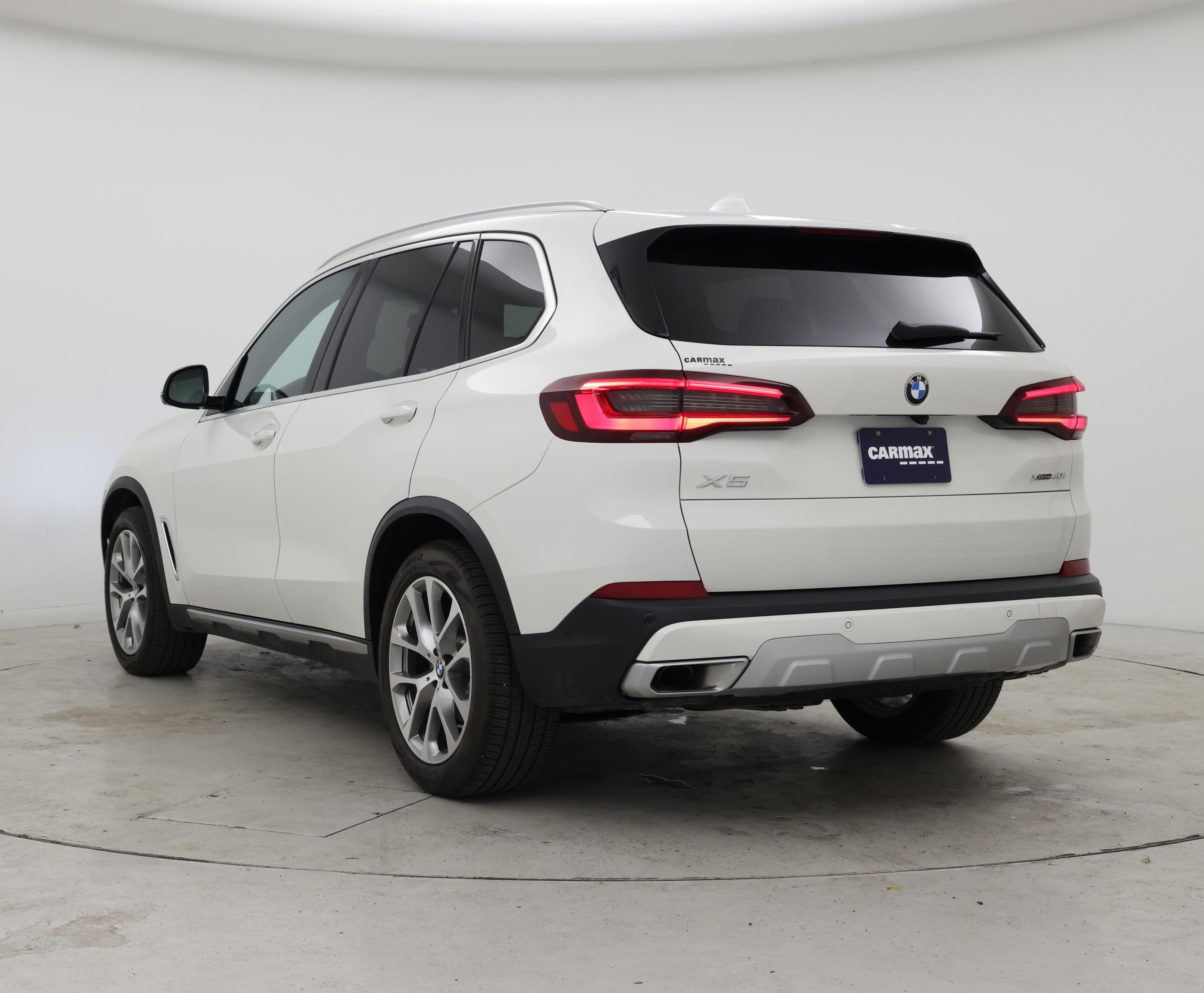 Thumbnail: 2023 BMW X5 - 2