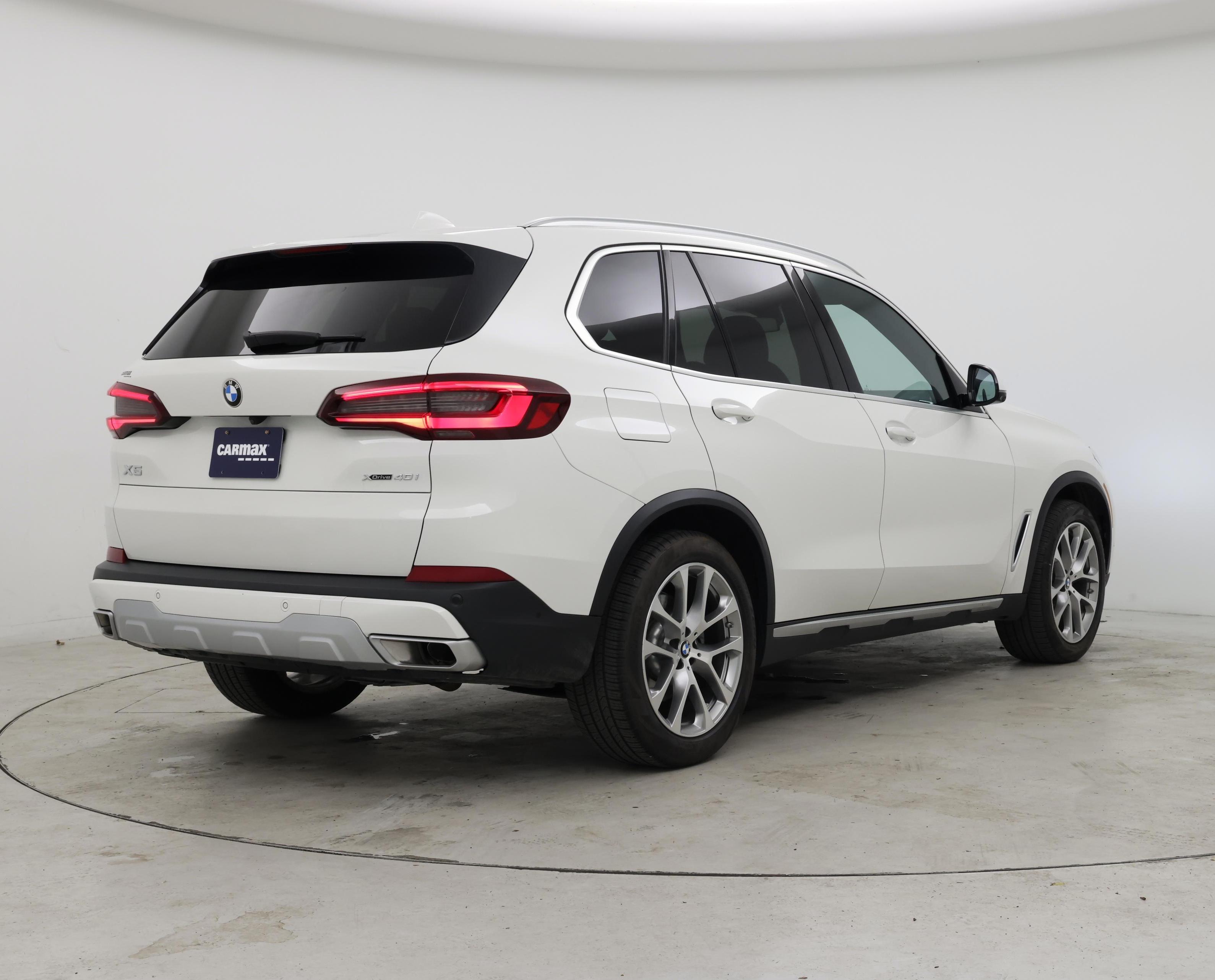 Thumbnail: 2023 BMW X5 - 8