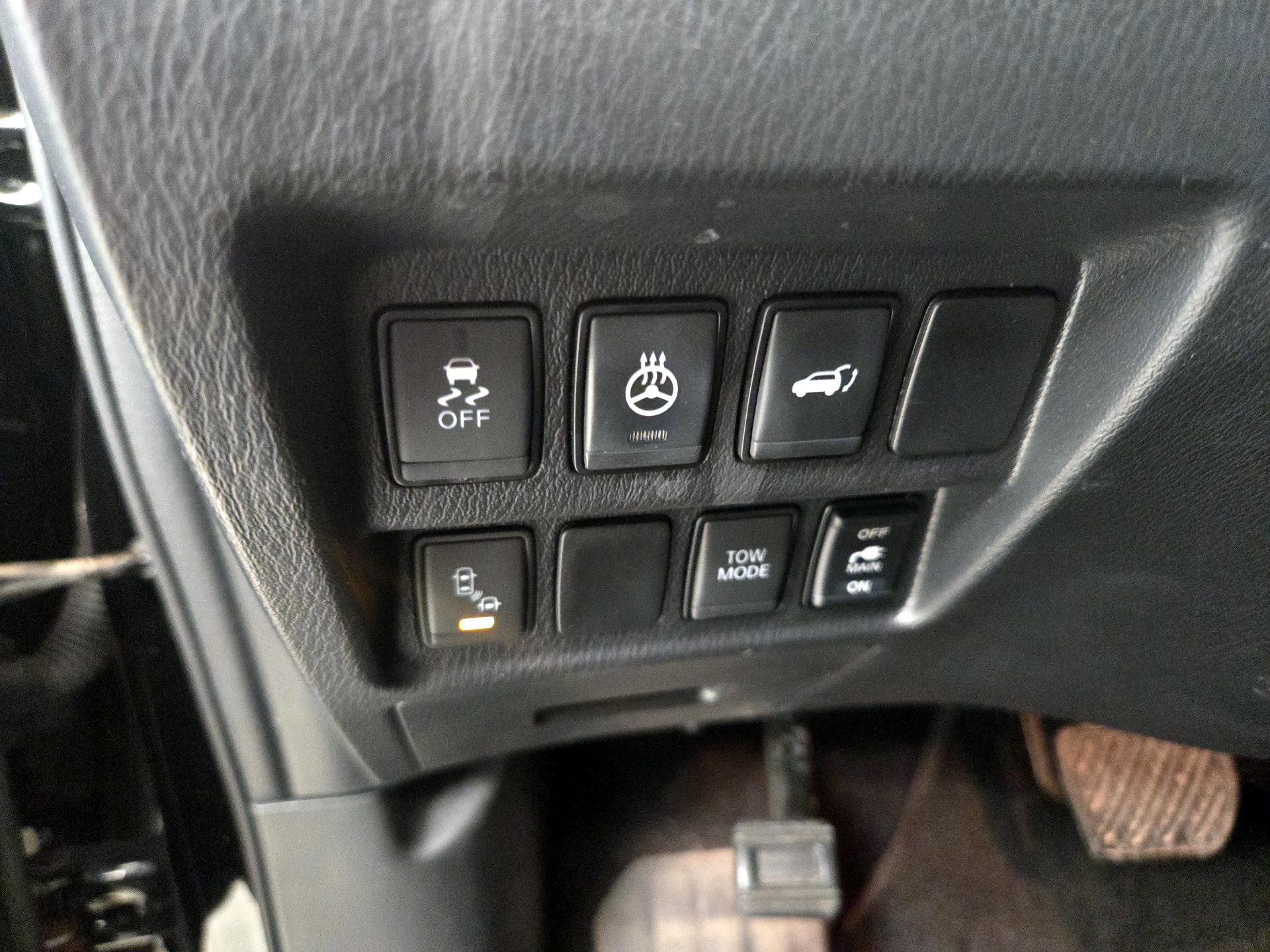 Thumbnail: 2018 Nissan Pathfinder - 13