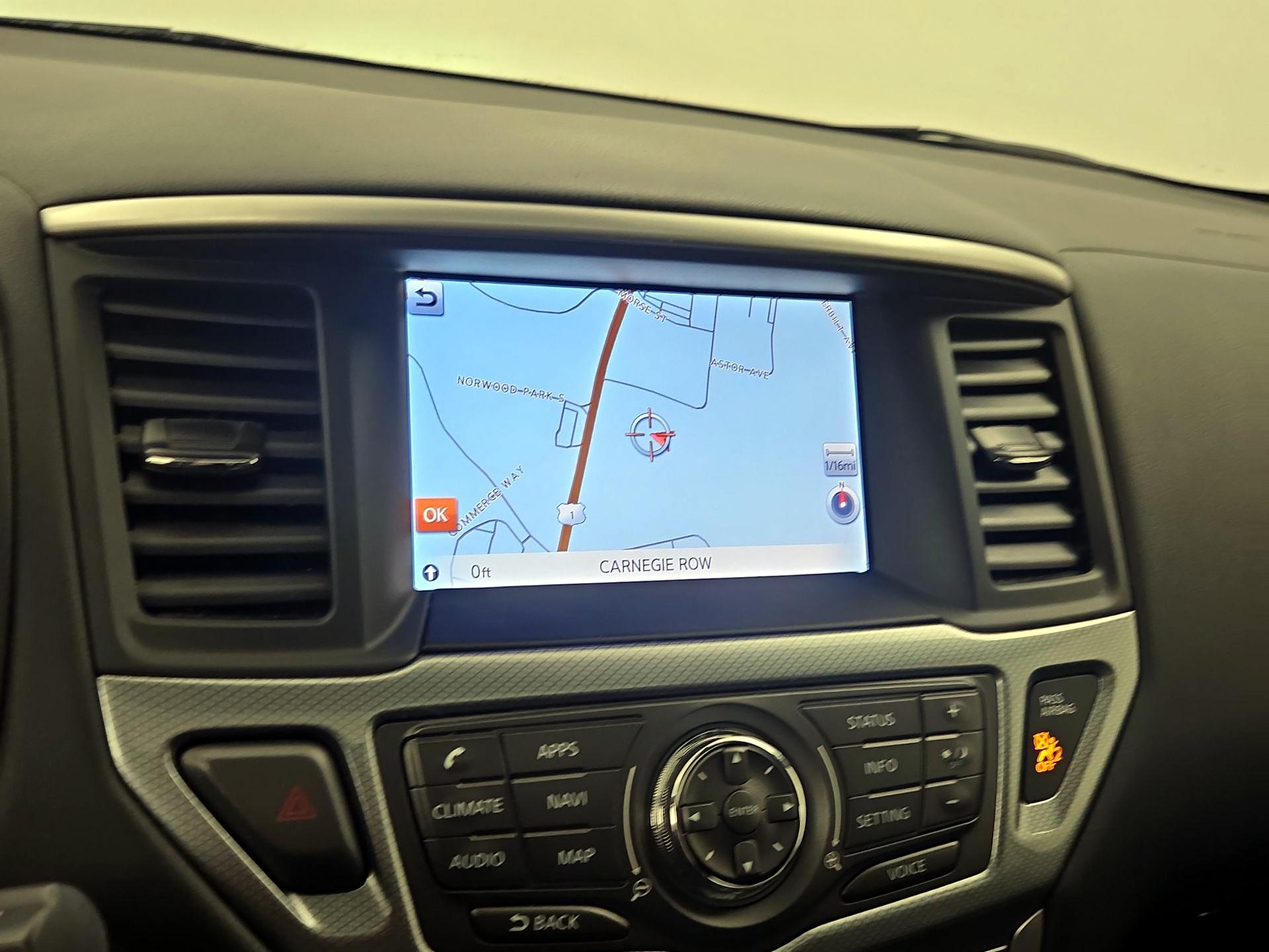 Thumbnail: 2018 Nissan Pathfinder - 14