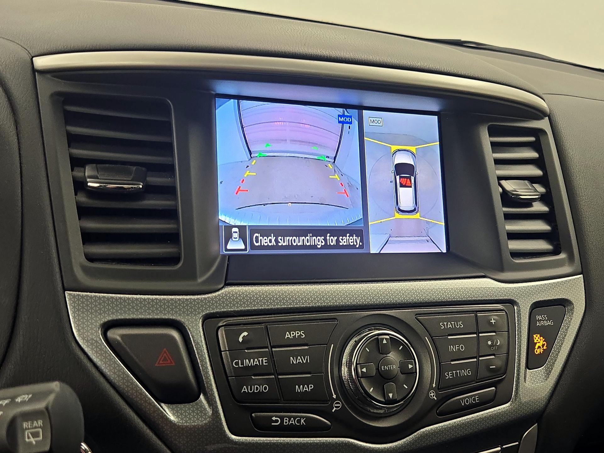 Thumbnail: 2018 Nissan Pathfinder - 15