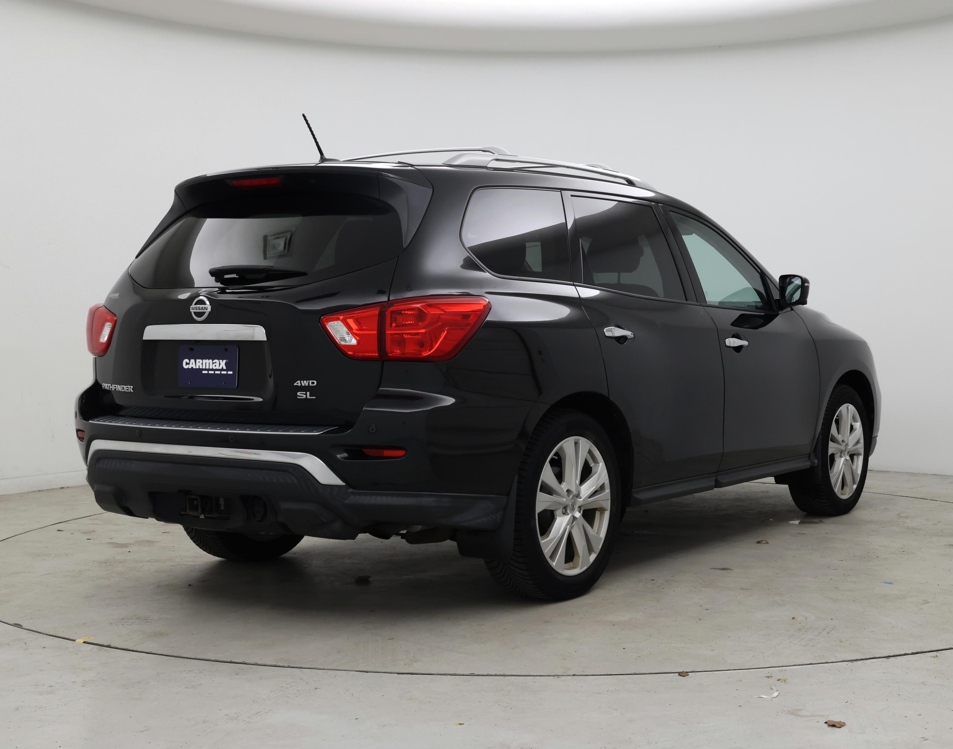 Thumbnail: 2018 Nissan Pathfinder - 8