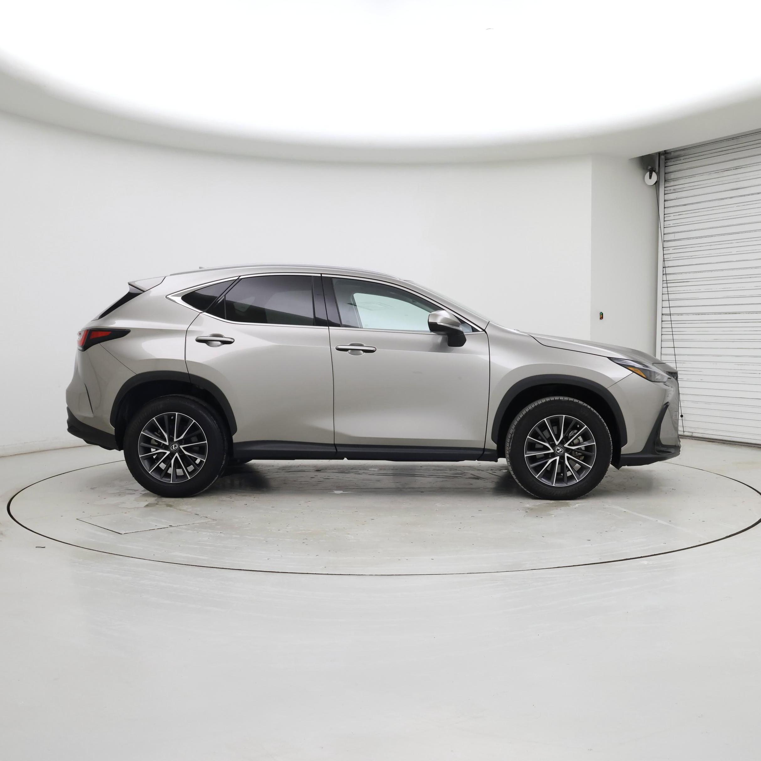 Thumbnail: 2023 Lexus NX - 7