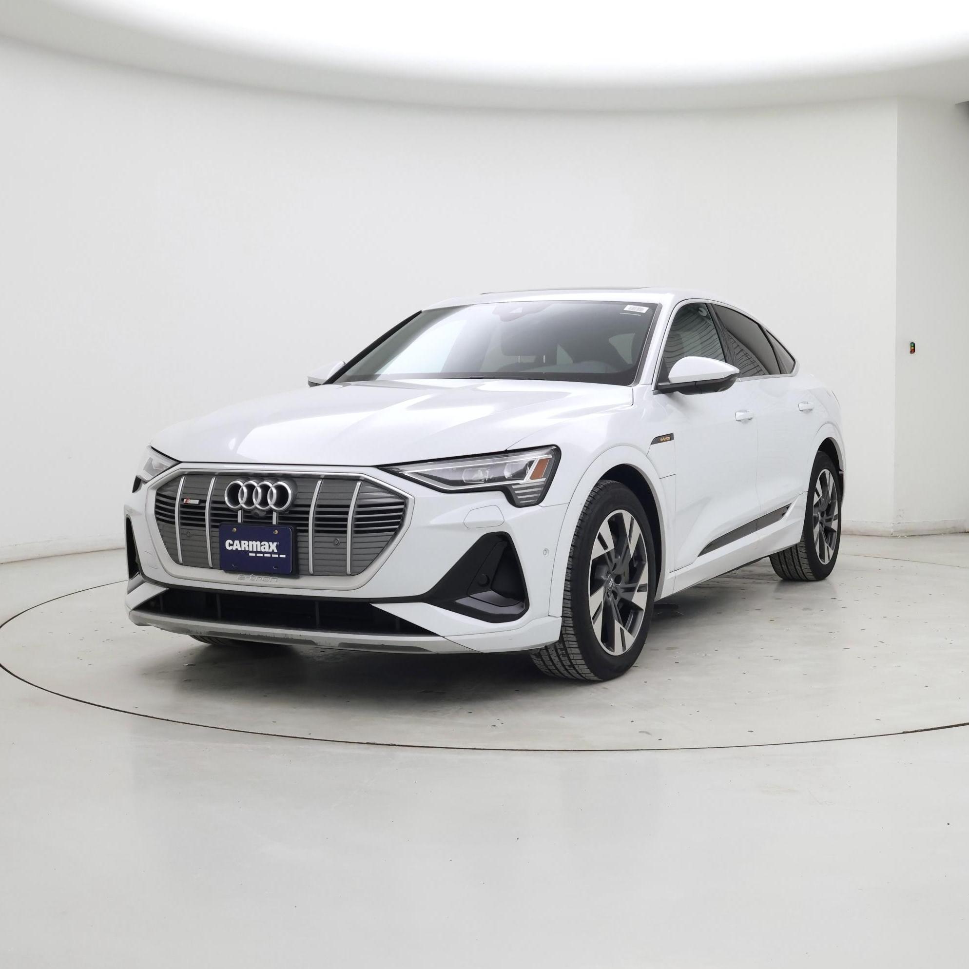Thumbnail: 2021 Audi e-tron S - 4