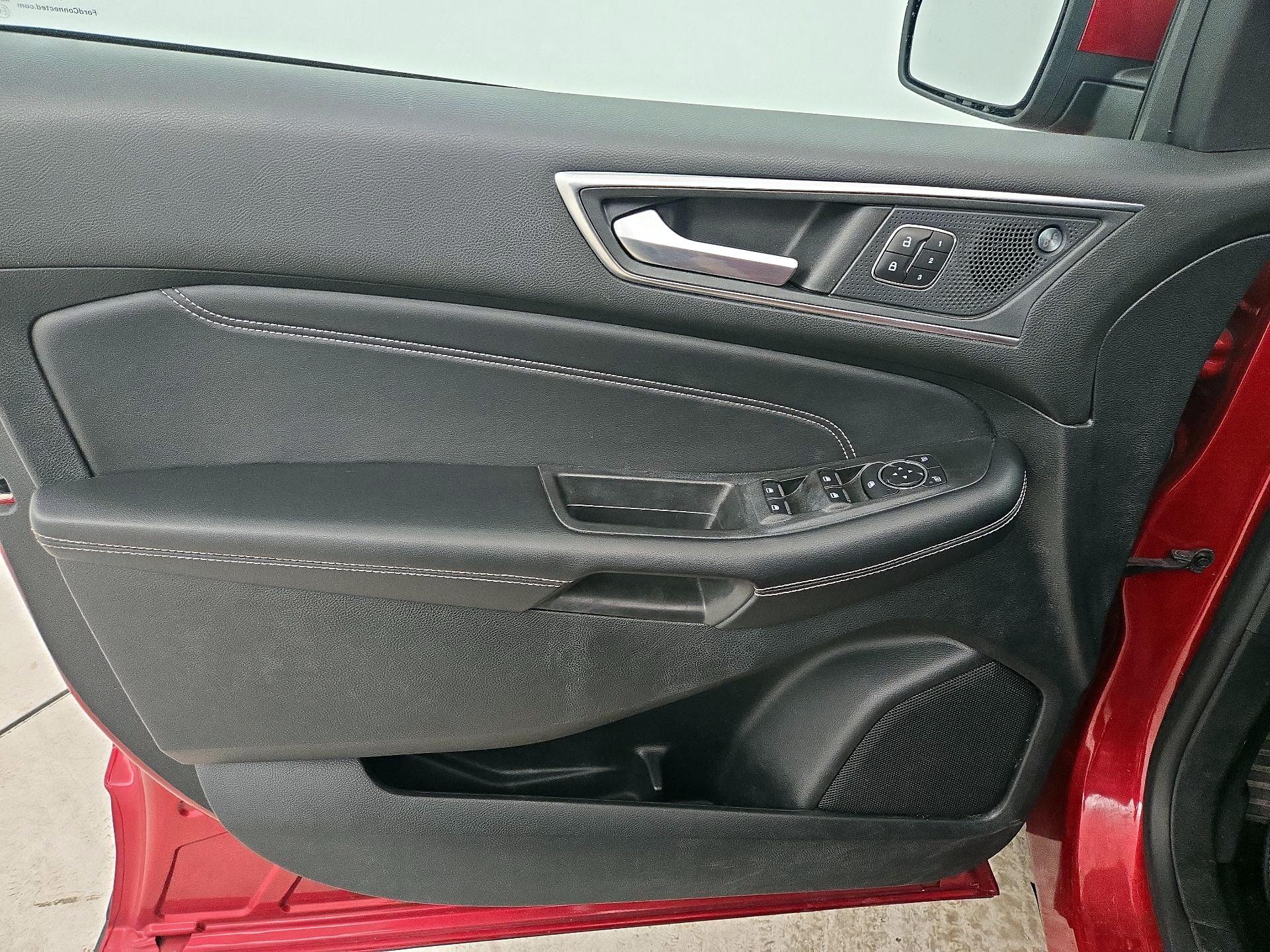 Thumbnail: 2023 Ford Edge - 12