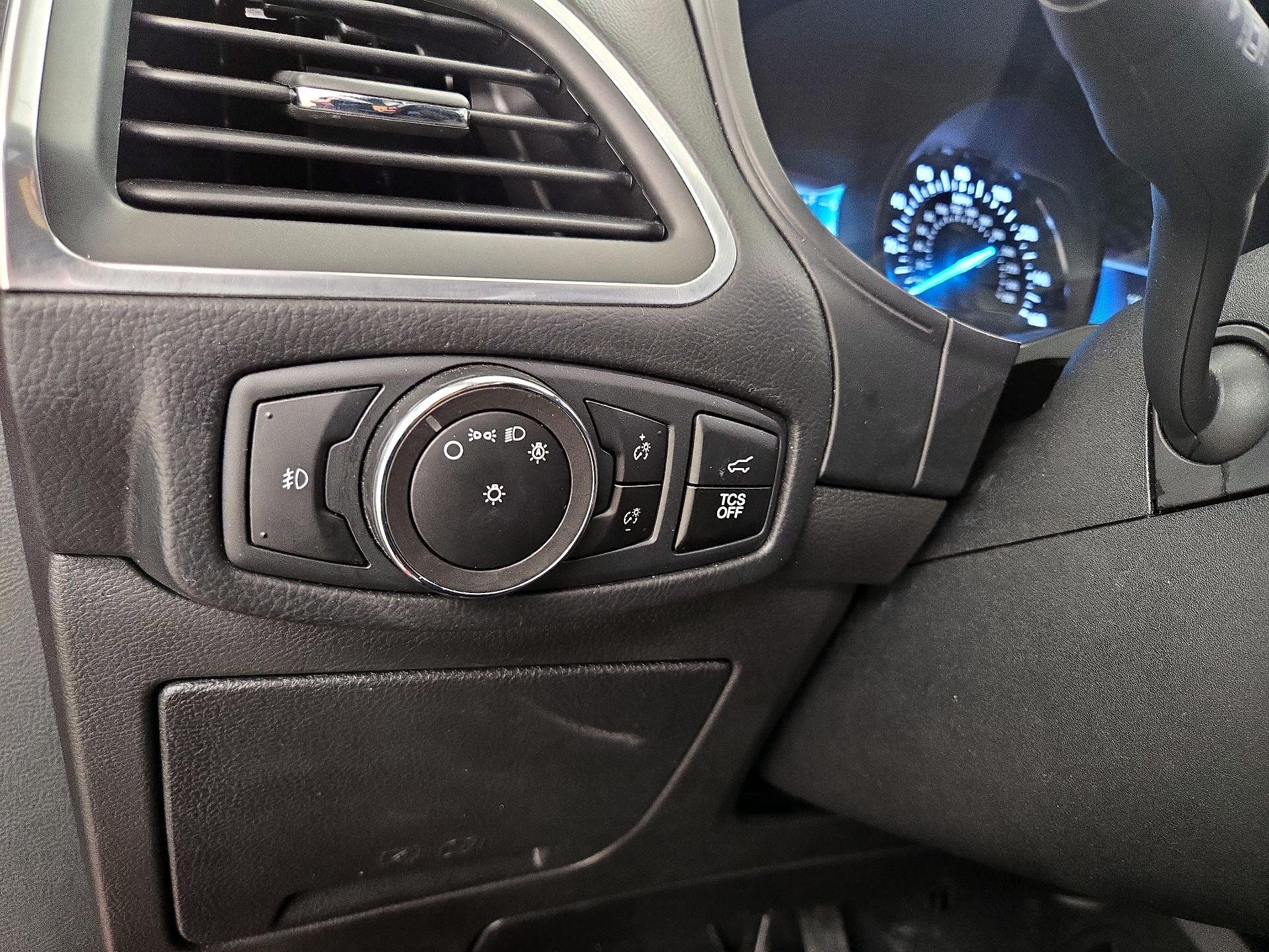 Thumbnail: 2023 Ford Edge - 13