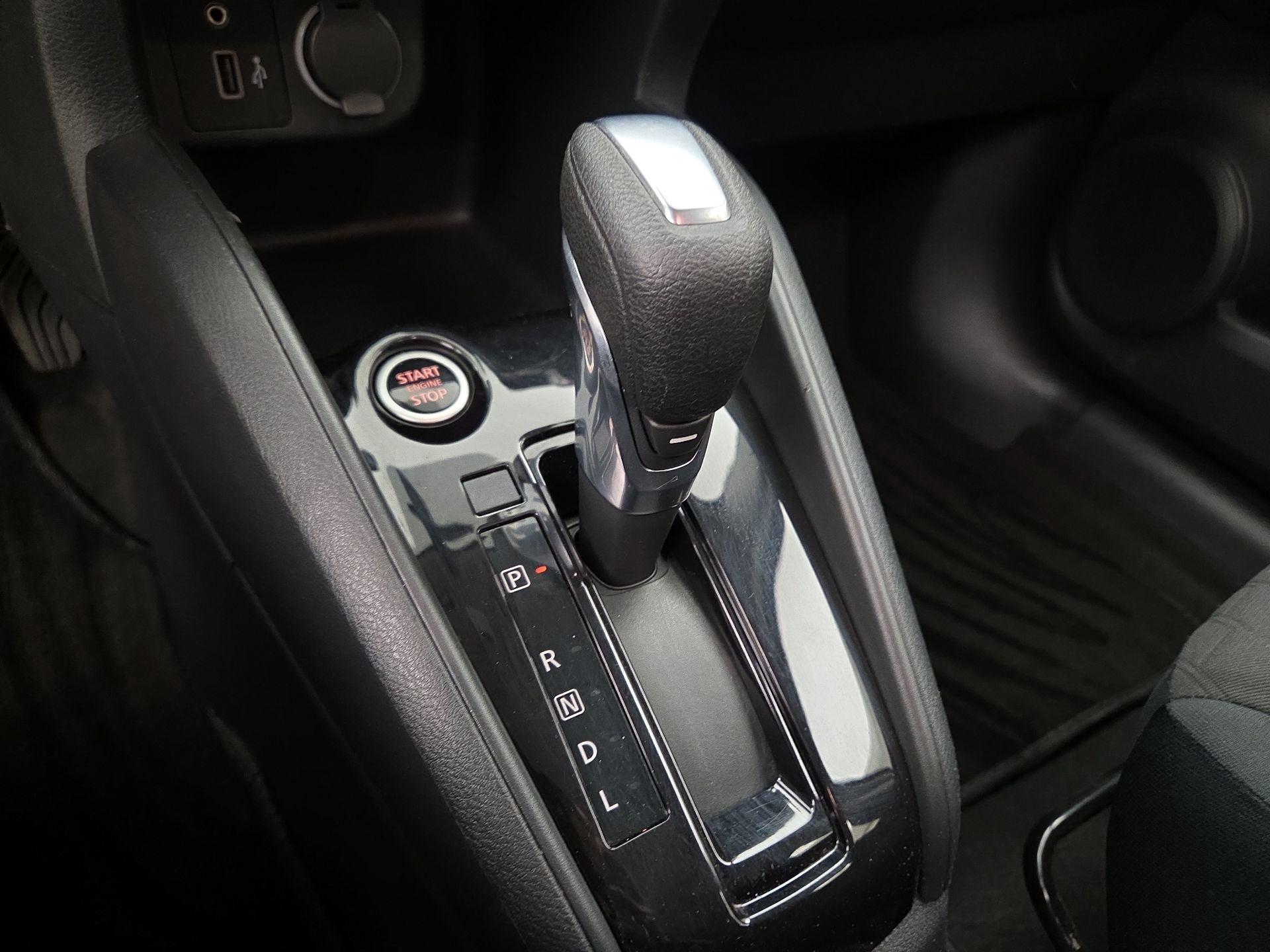 Thumbnail: 2022 Nissan Kicks - 17