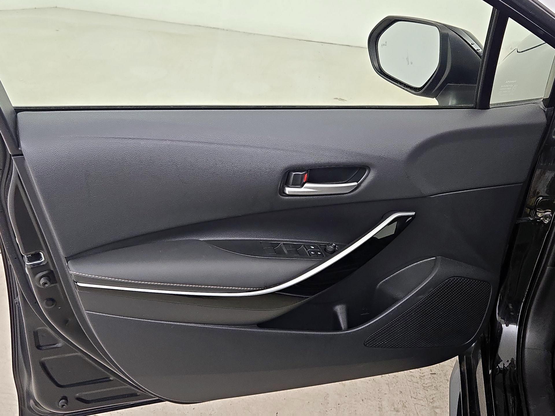 Thumbnail: 2022 Toyota Corolla - 12