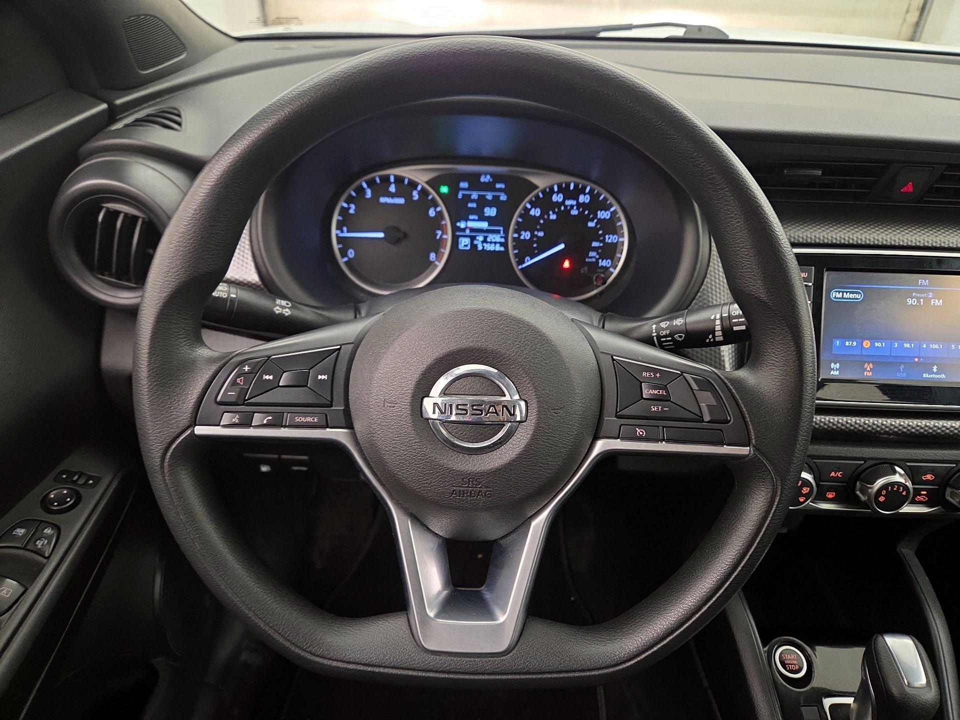 Thumbnail: 2020 Nissan Kicks - 10