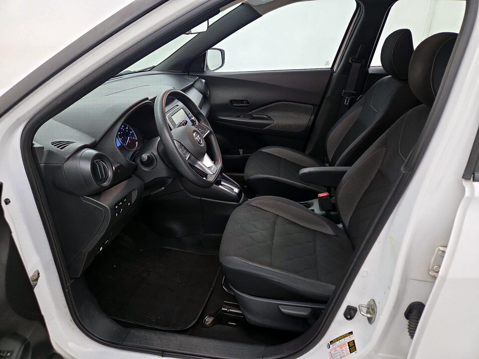 Thumbnail: 2020 Nissan Kicks - 11