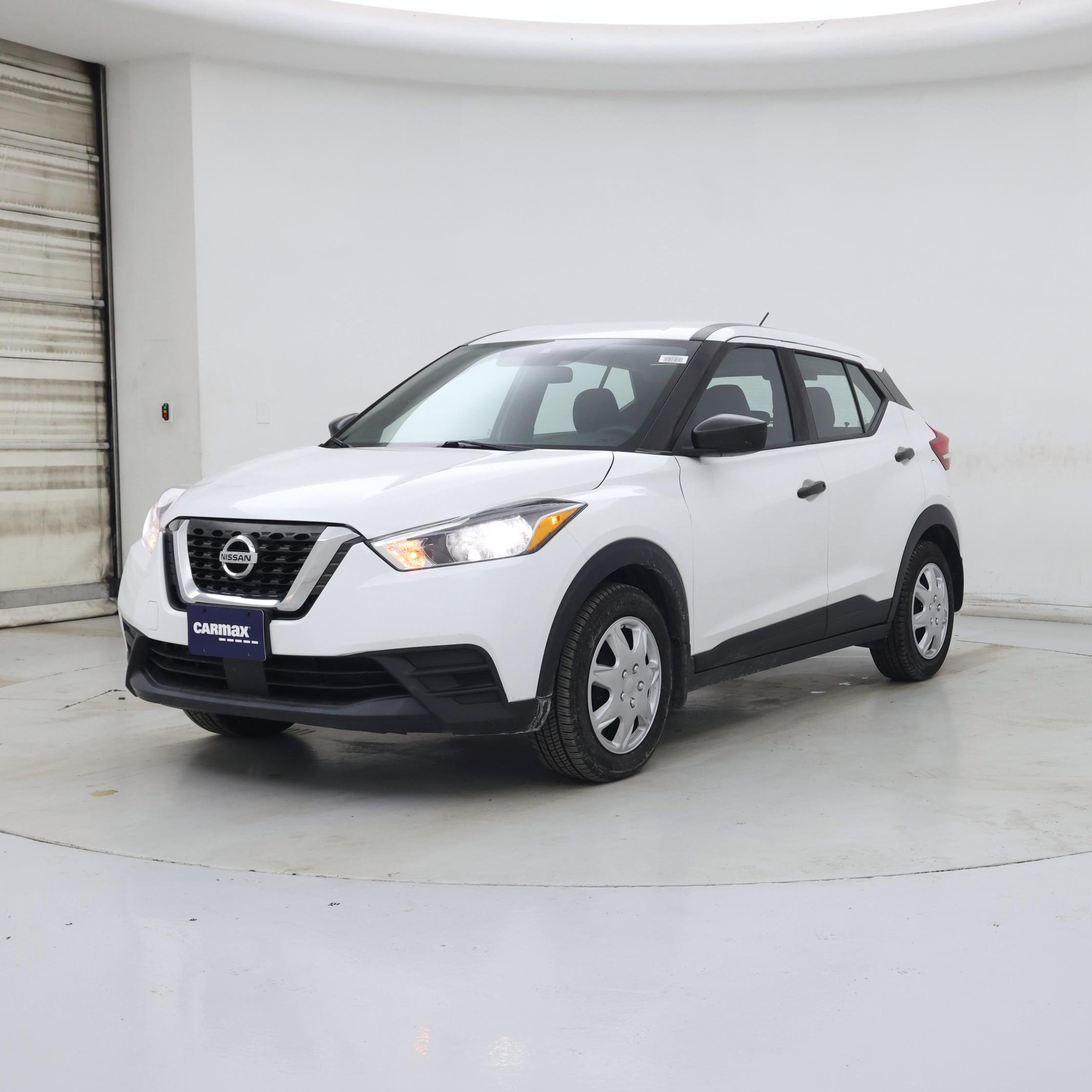 Thumbnail: 2020 Nissan Kicks - 4