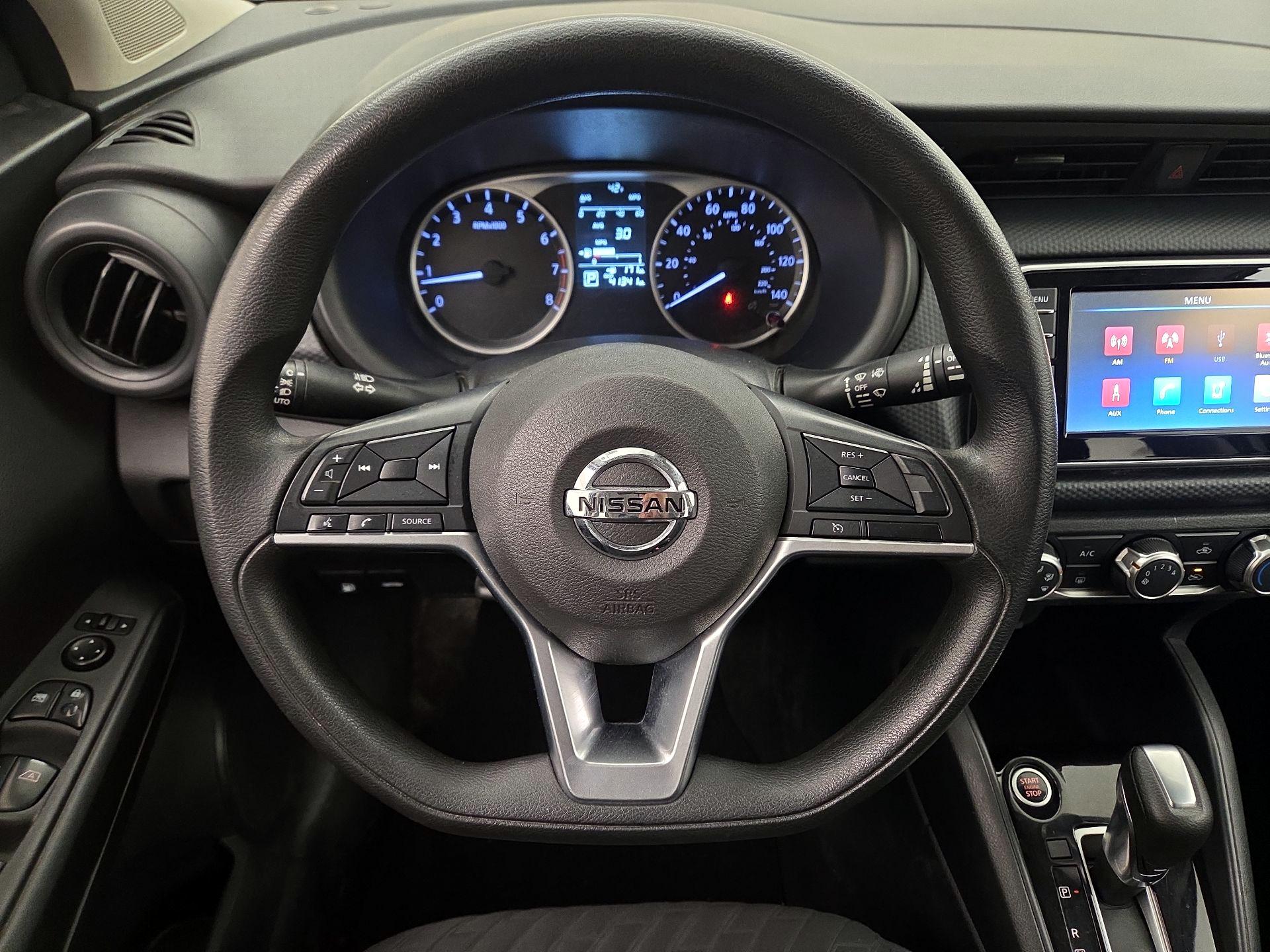 Thumbnail: 2021 Nissan Kicks - 10