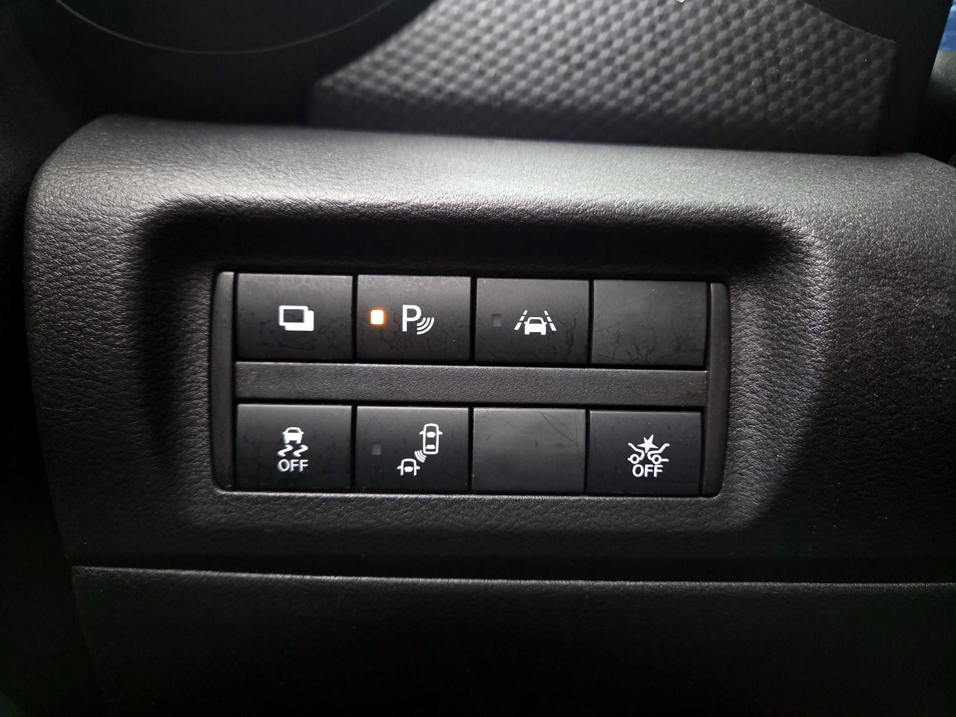 Thumbnail: 2021 Nissan Kicks - 13