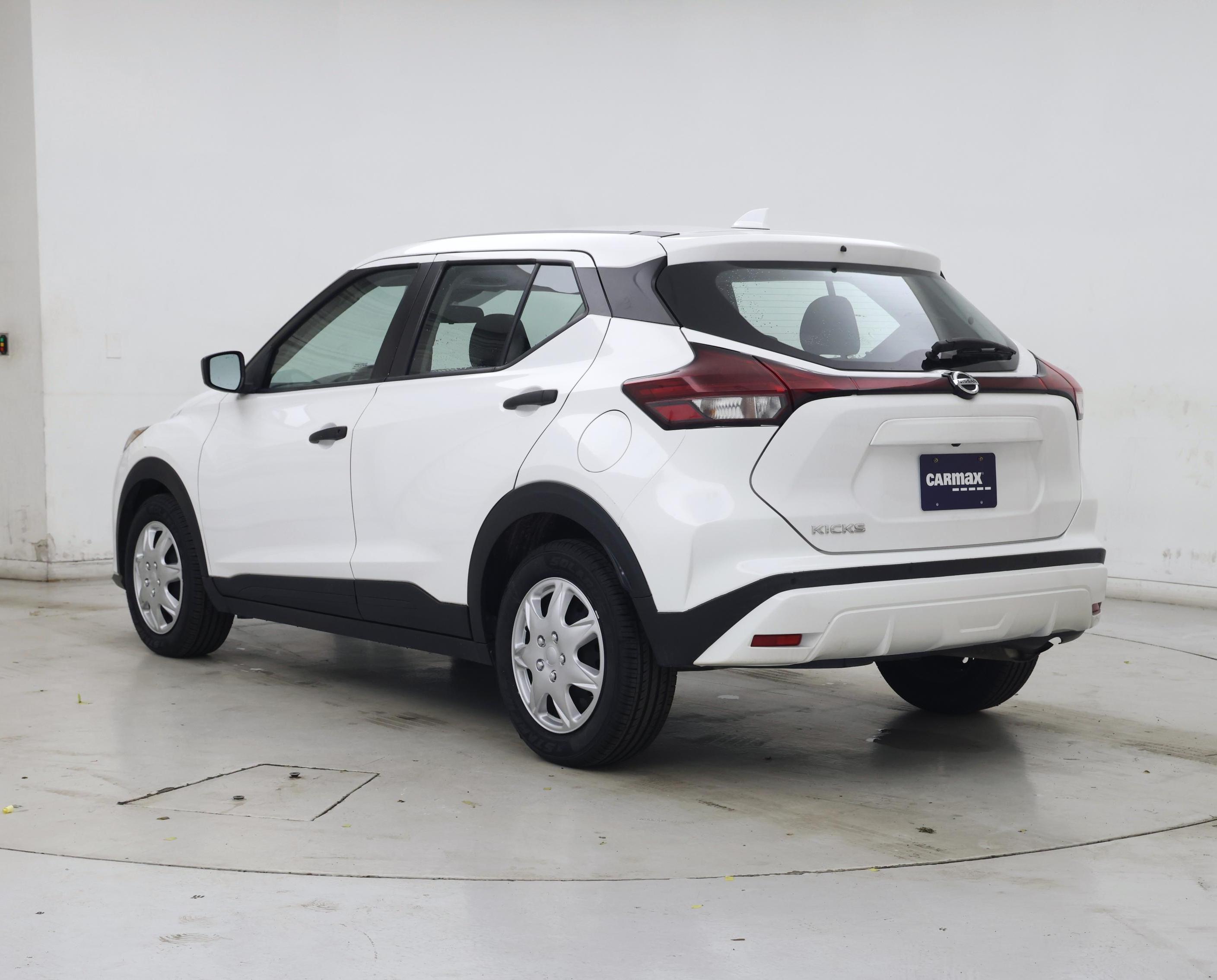 Thumbnail: 2021 Nissan Kicks - 2