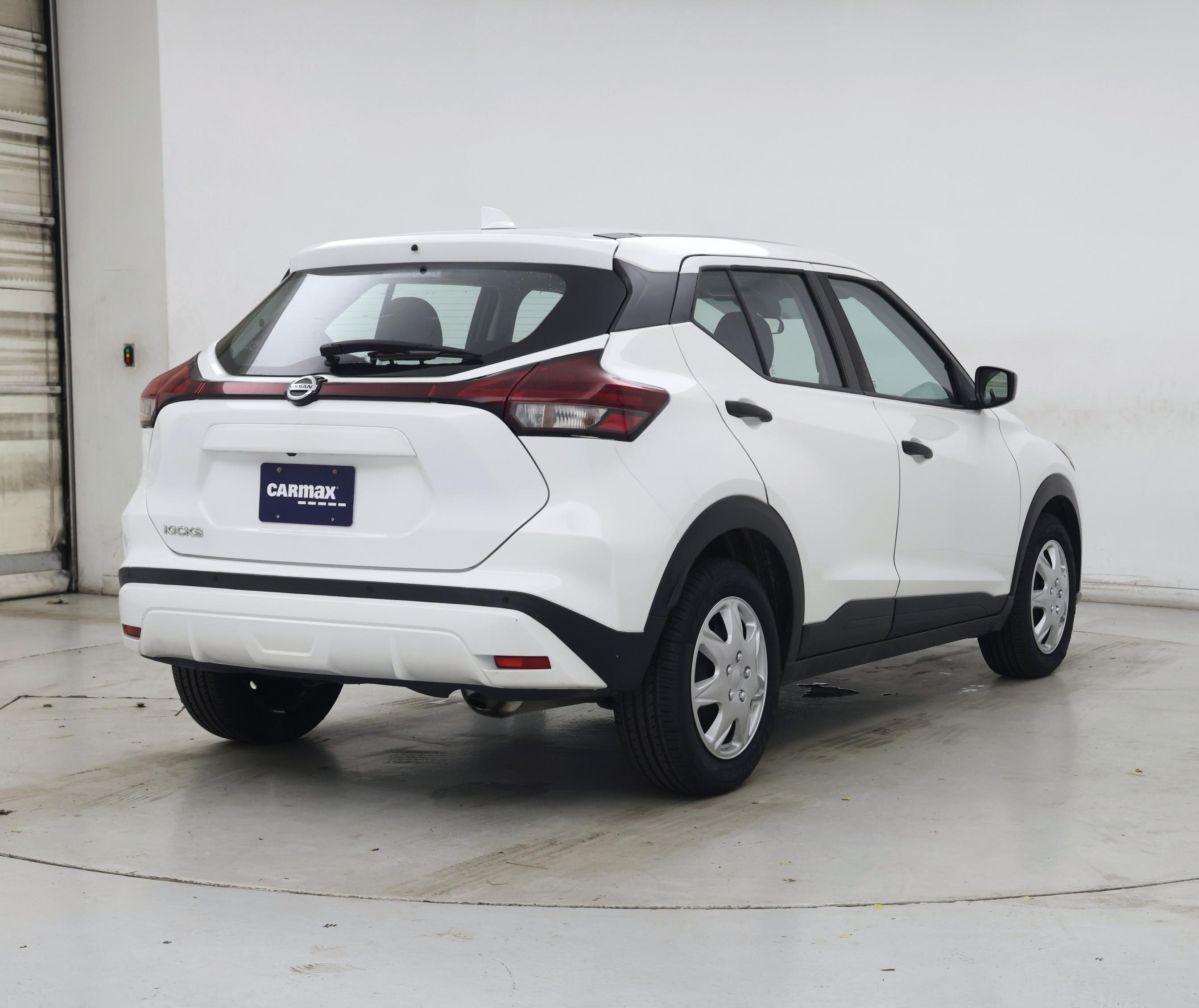 Thumbnail: 2021 Nissan Kicks - 8