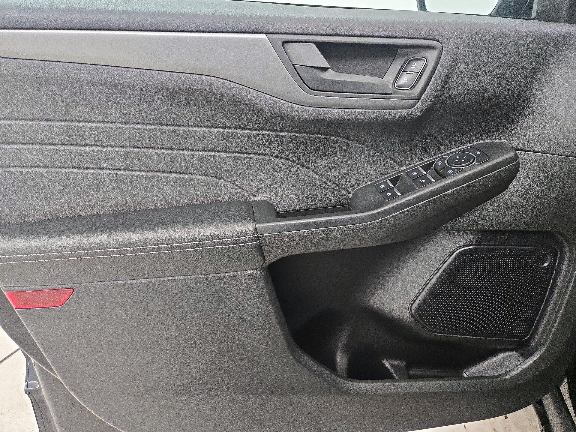 Thumbnail: 2023 Ford Escape - 12