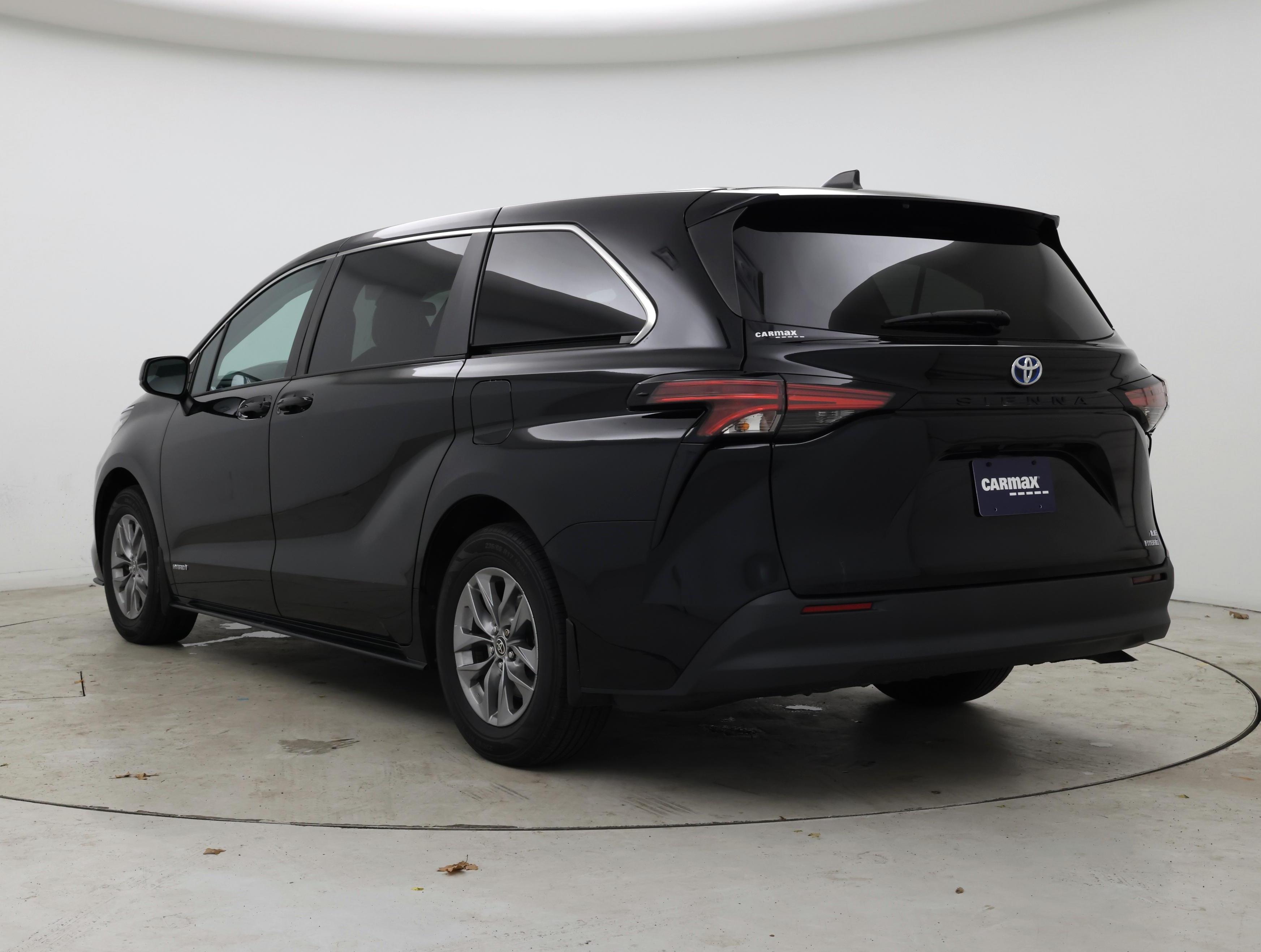 Thumbnail: 2021 Toyota Sienna - 2