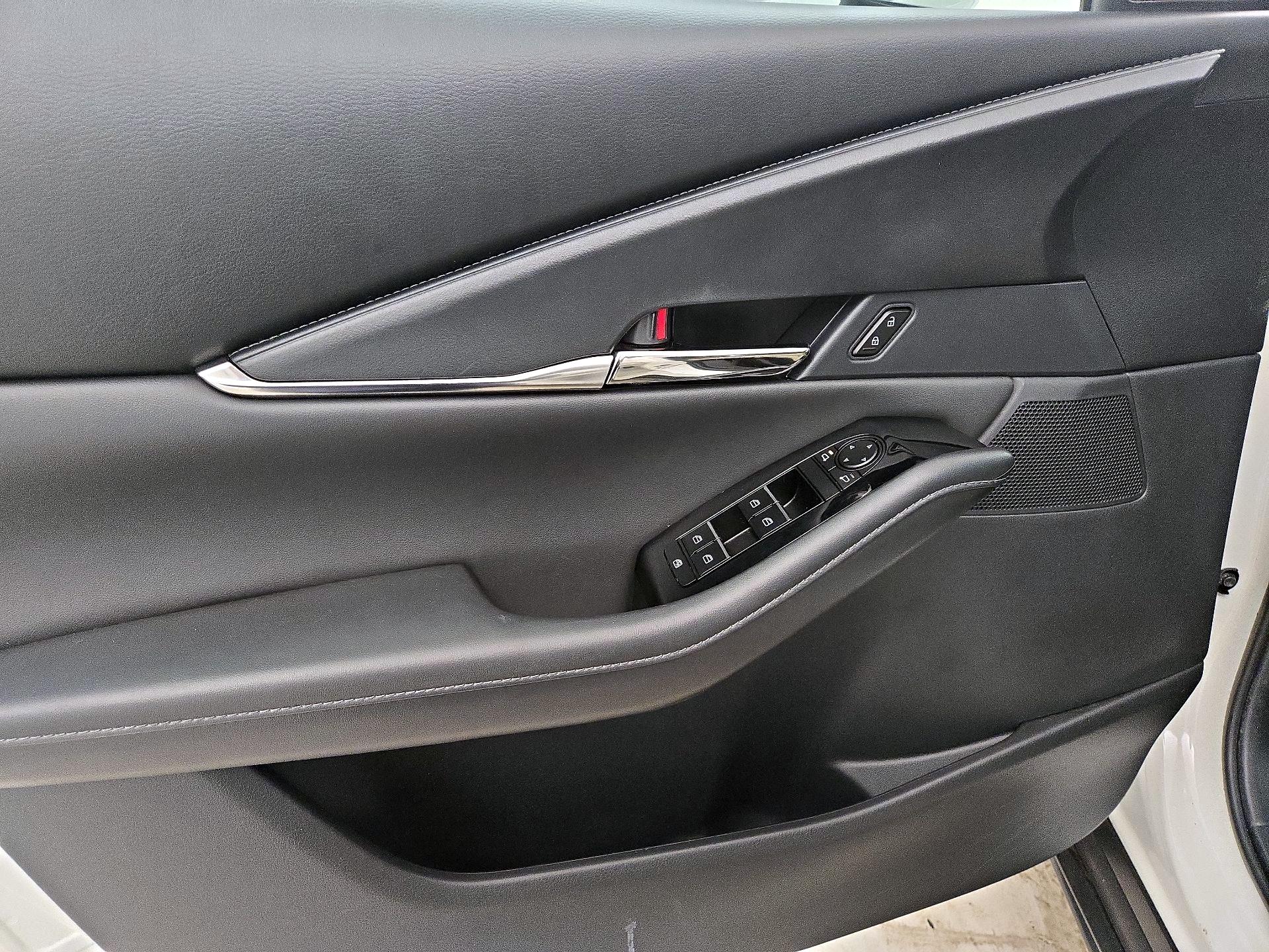 Thumbnail: 2023 Mazda CX-30 - 12