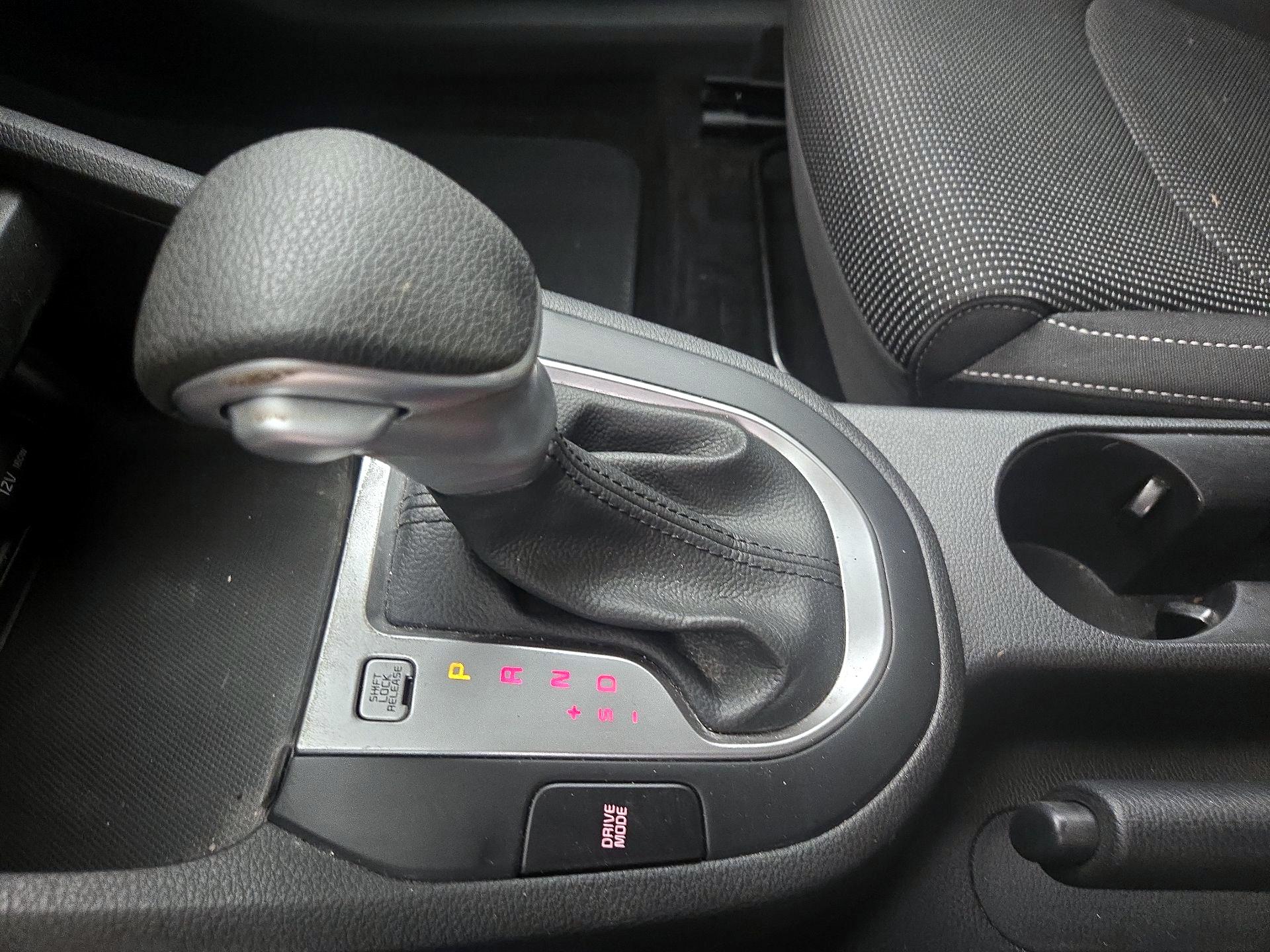 Thumbnail: 2020 Kia Forte - 17