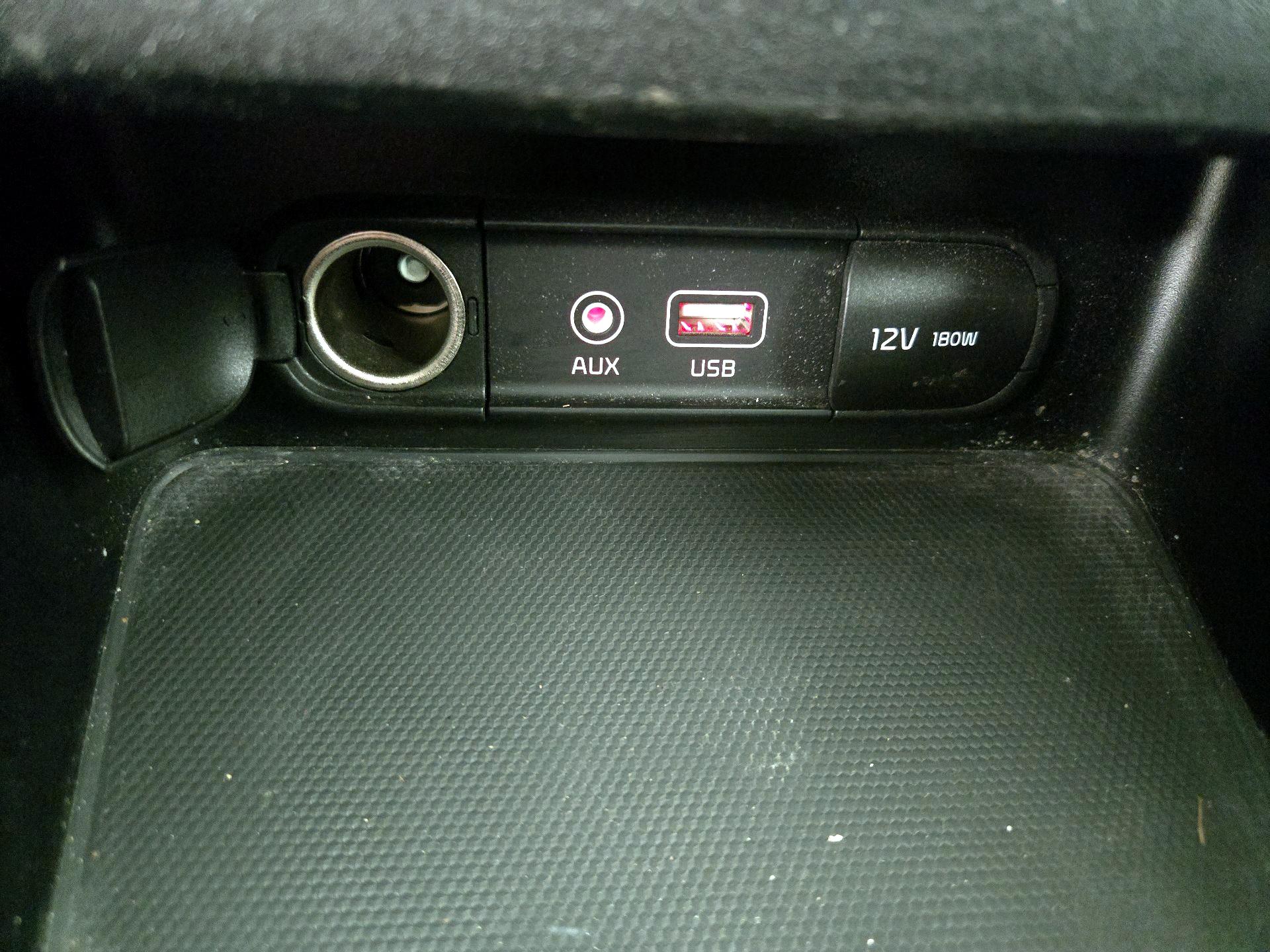 Thumbnail: 2020 Kia Forte - 18