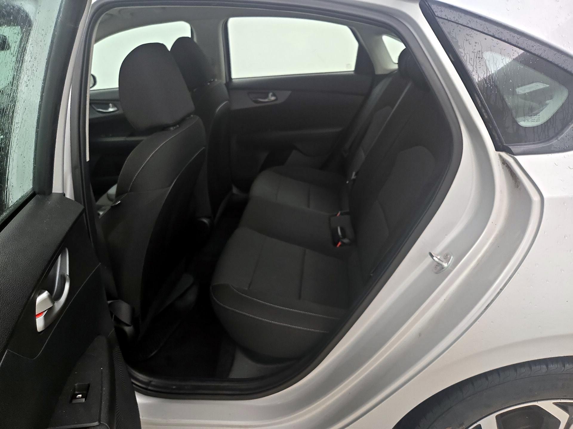 Thumbnail: 2020 Kia Forte - 19