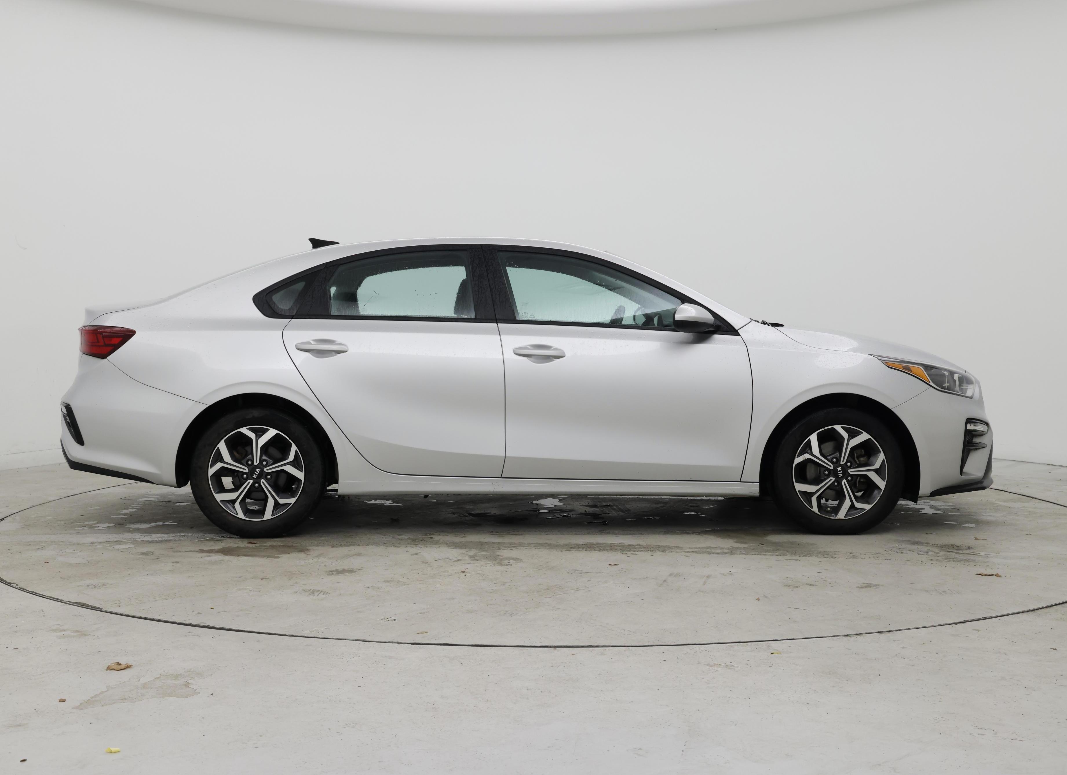 Thumbnail: 2020 Kia Forte - 7