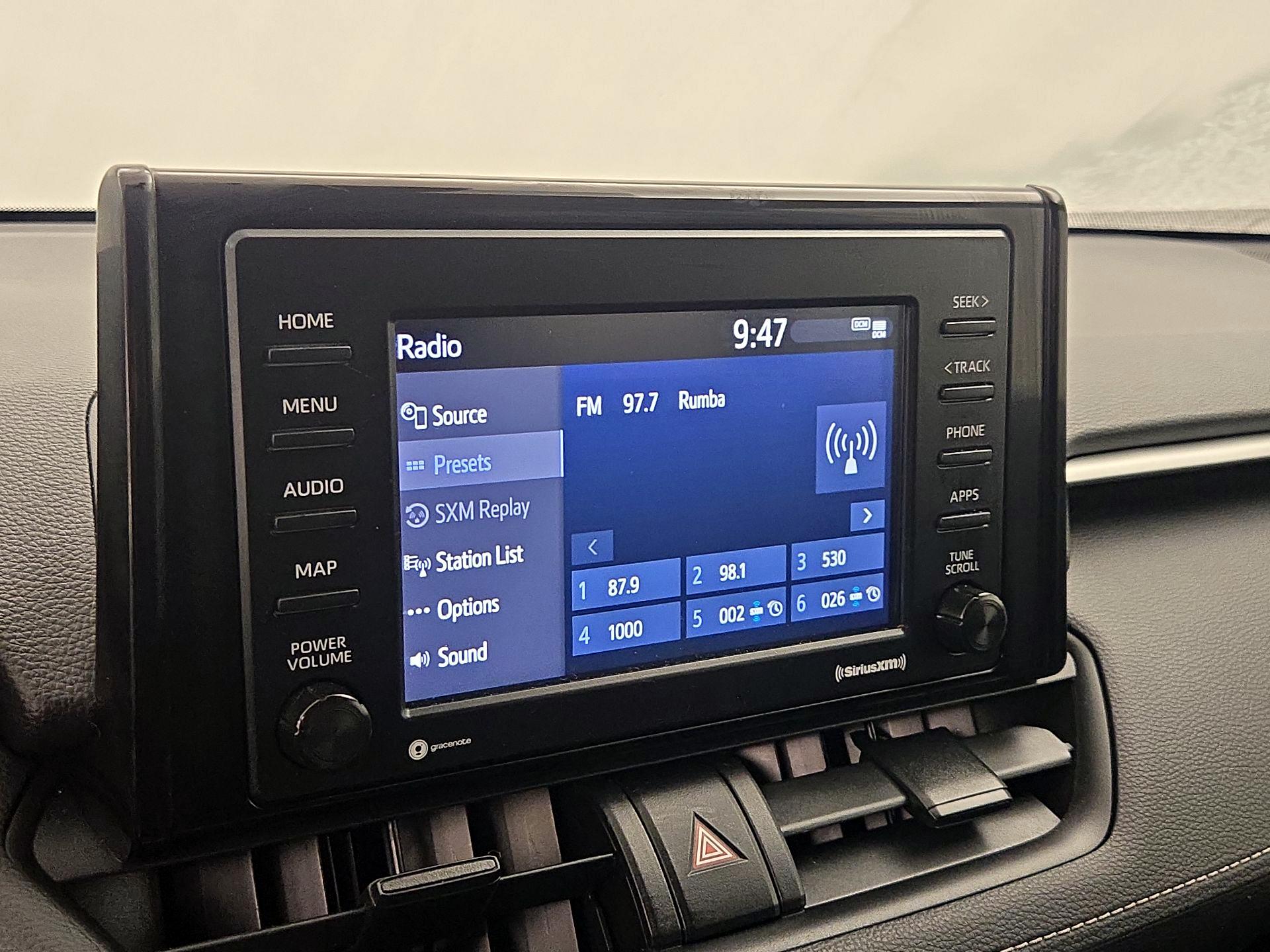 Thumbnail: 2021 Toyota RAV4 - 15