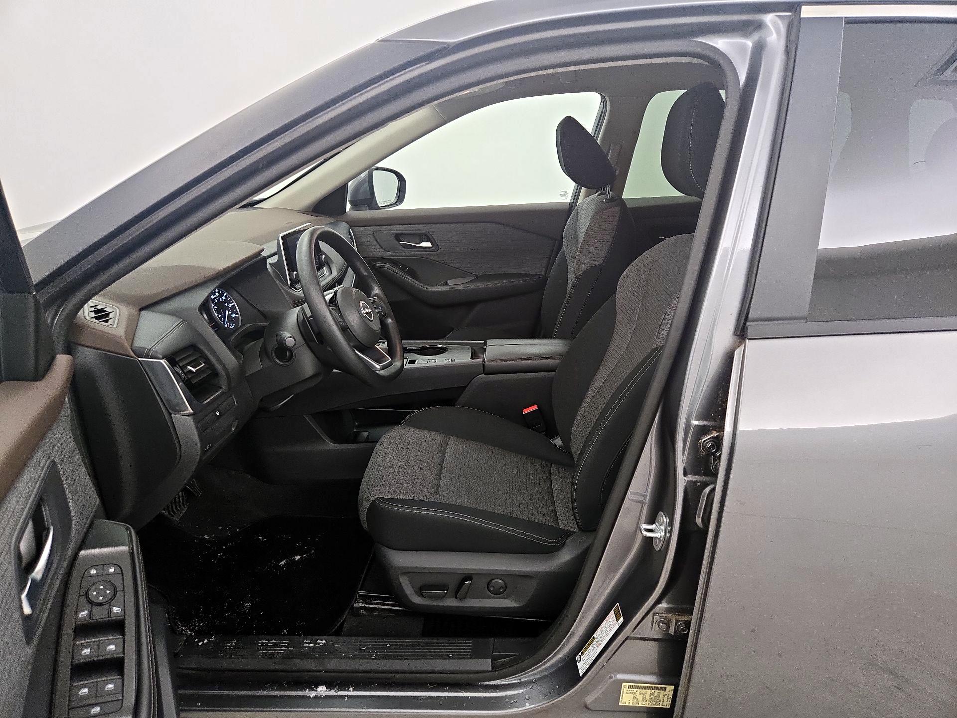 Thumbnail: 2022 Nissan Rogue - 11