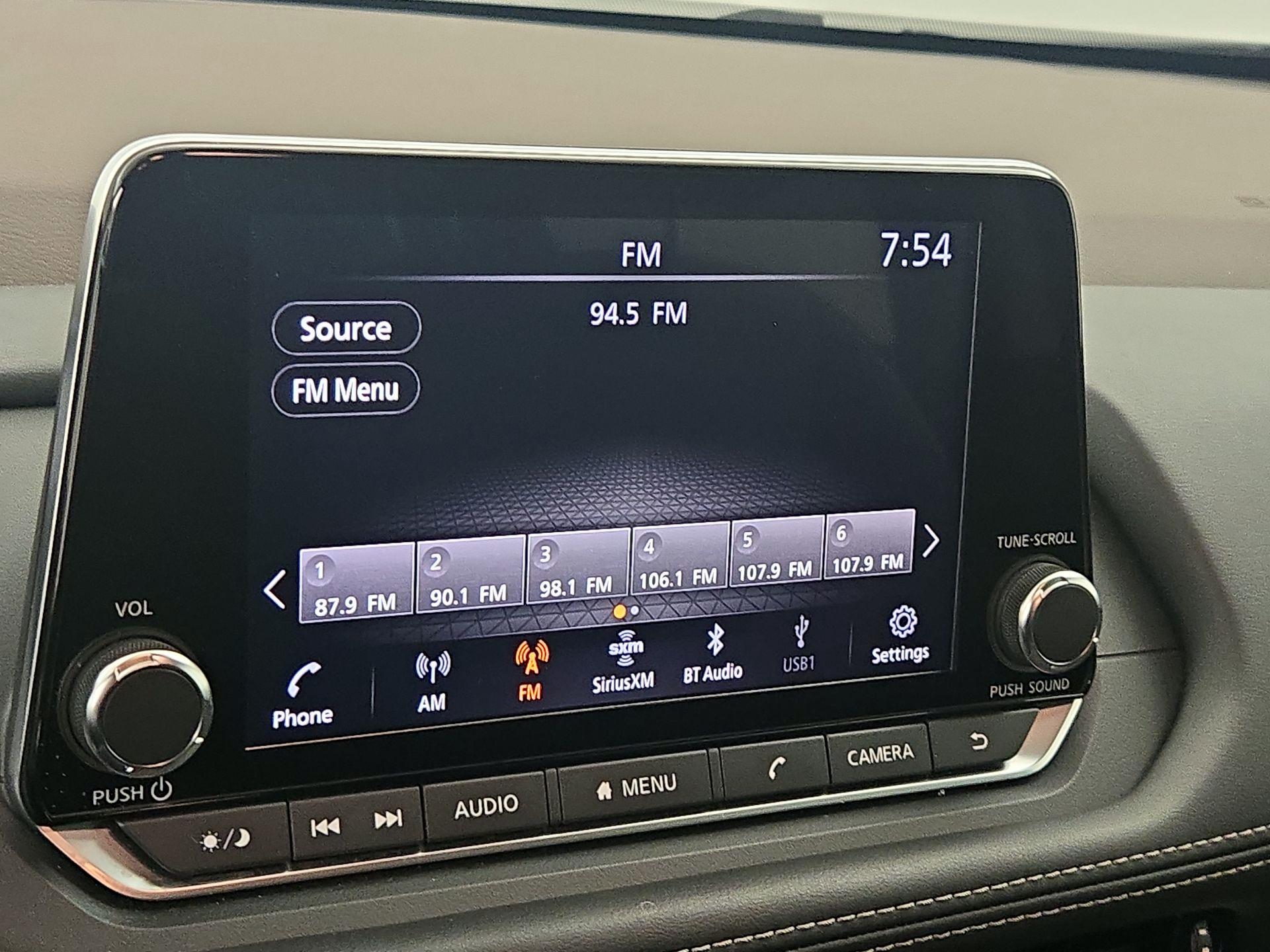 Thumbnail: 2022 Nissan Rogue - 15