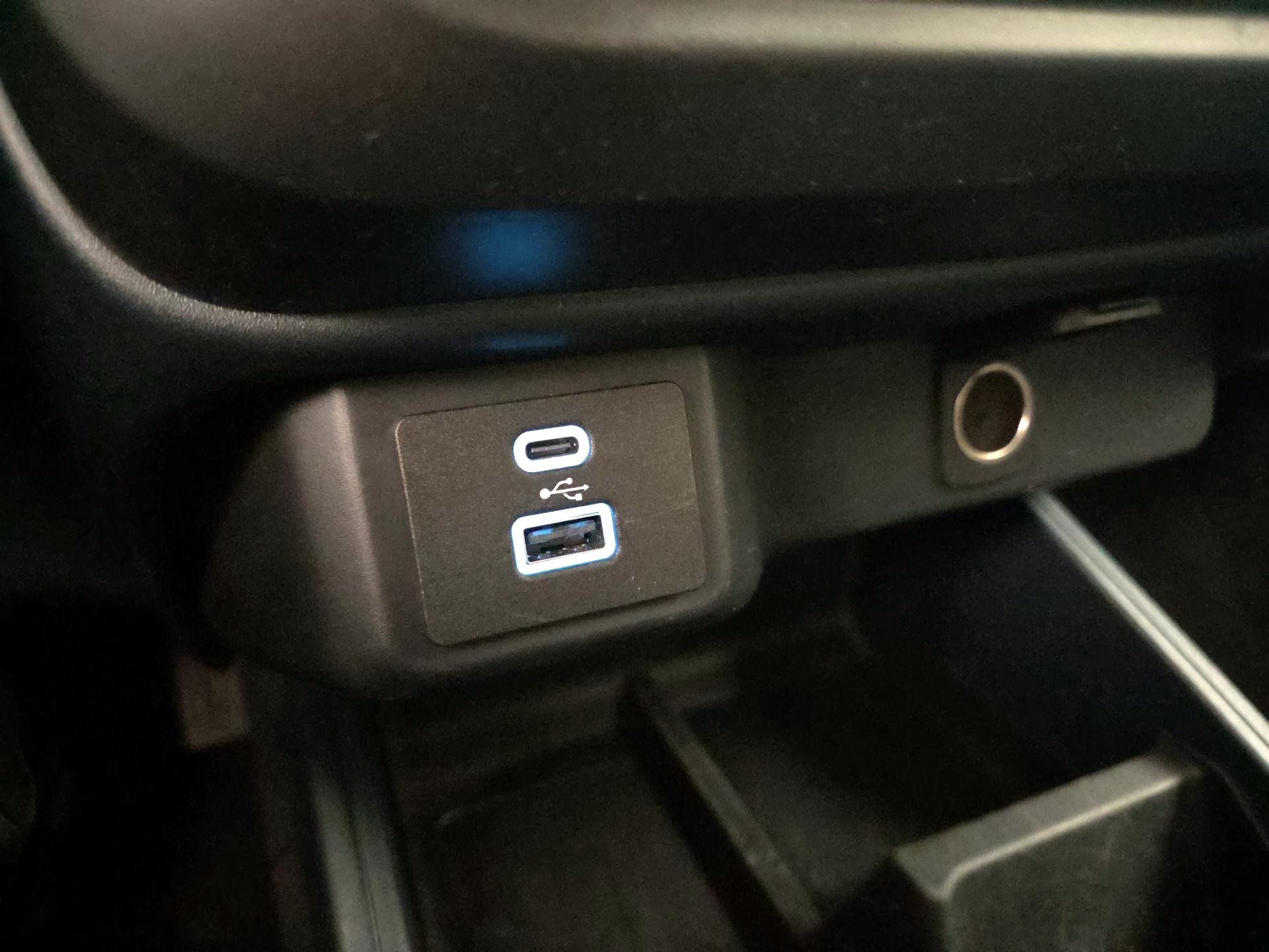 Thumbnail: 2022 Ford Maverick - 18