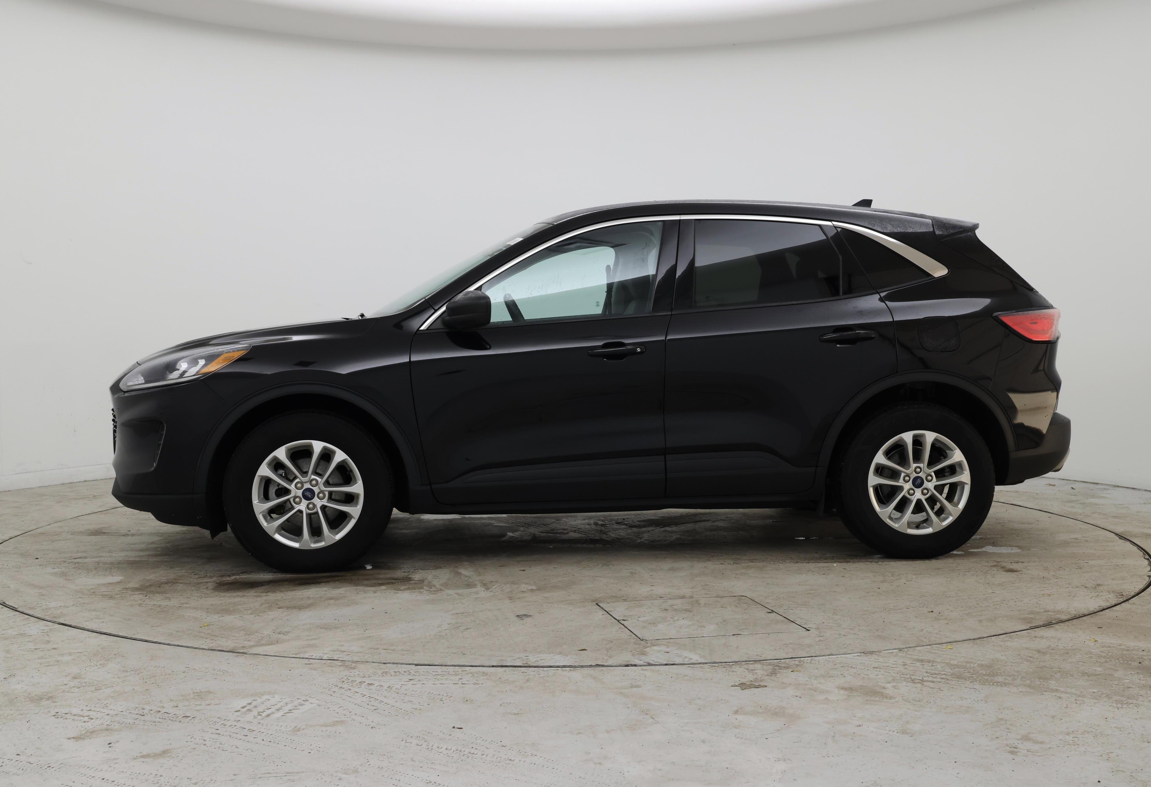 Thumbnail: 2022 Ford Escape - 3